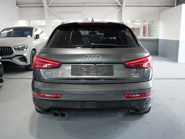 AUDI Q3 1.4 TFSI ultra sport CH🇨🇭-image-3