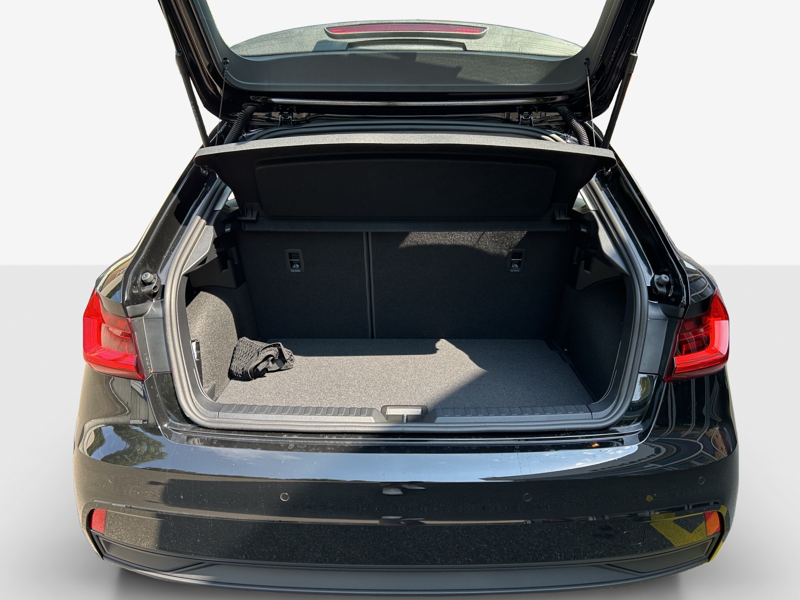 AUDI A1 Sportback 30 TFSI Attraction-image-12