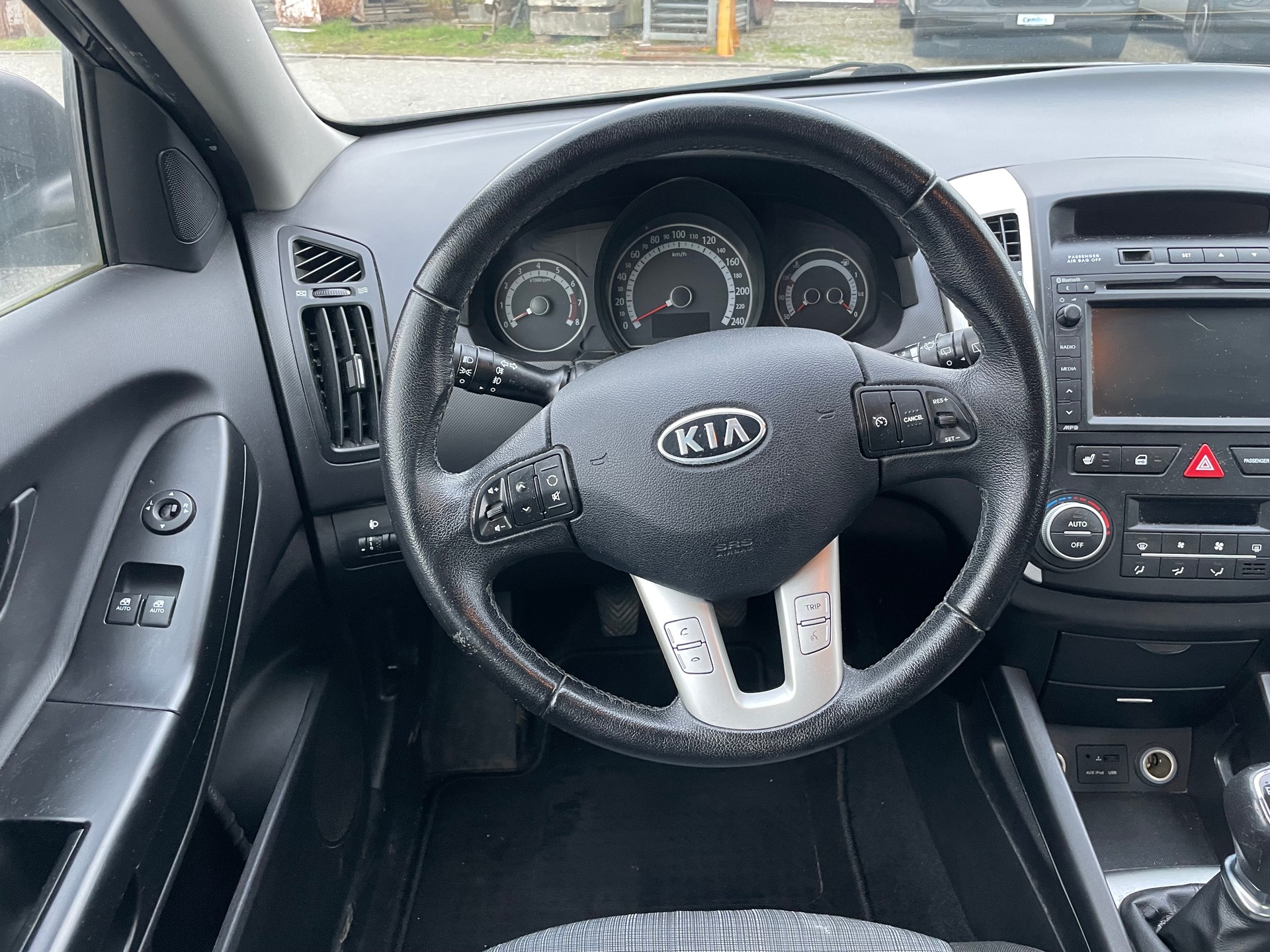 KIA PROCEED 1.4 16V-image-9