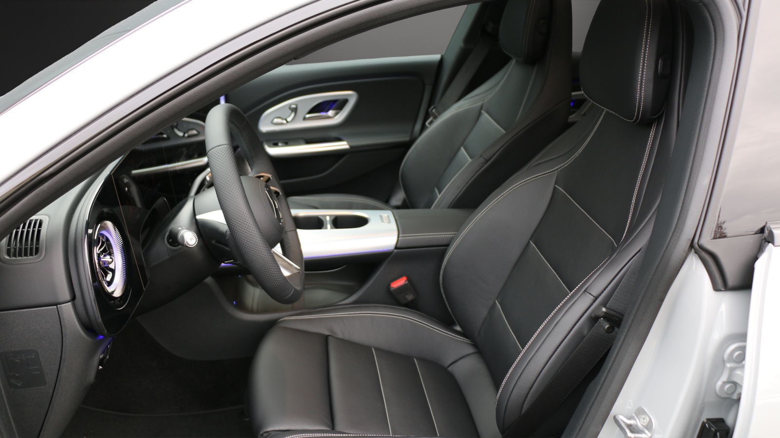 MERCEDES-BENZ CLA 220 8G-DCT 4Matic-image-8