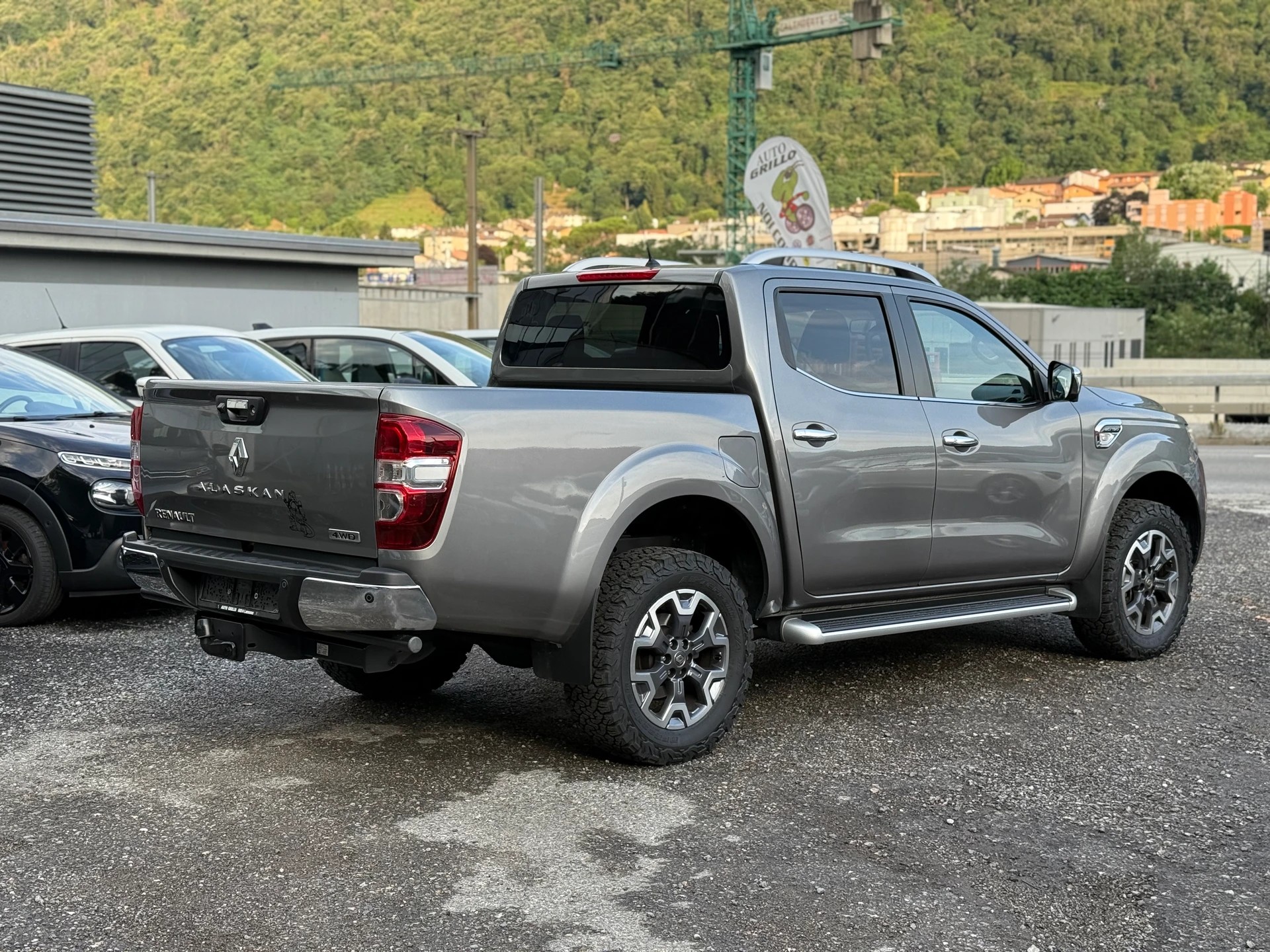 RENAULT Alaskan DC Twin Turbo dCi 190 4WD Intens A-image-3