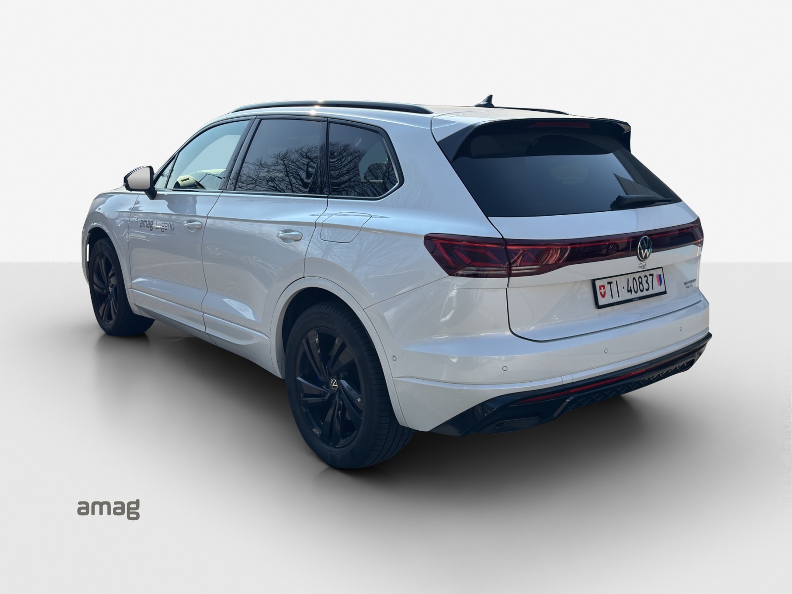 VW Touareg 3.0 TSI eHybrid United Tiptronic-image-2