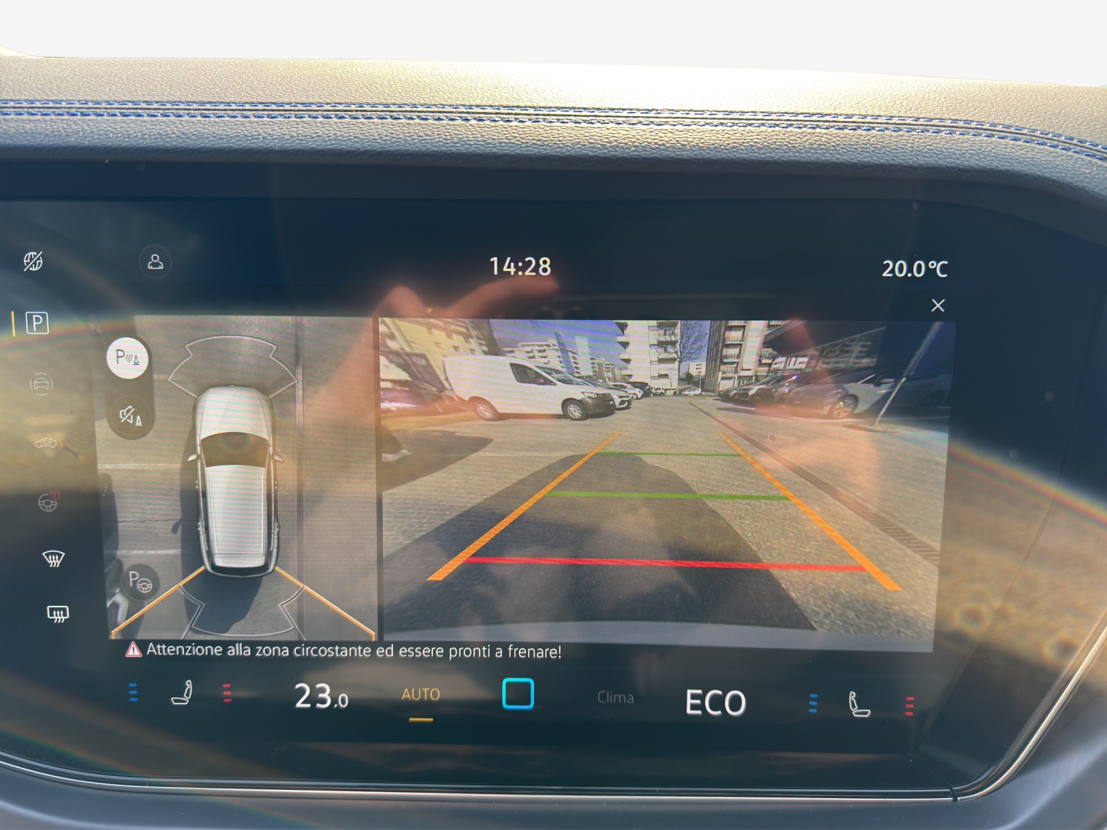 VW Touareg 3.0 TSI eHybrid United Tiptronic-image-14