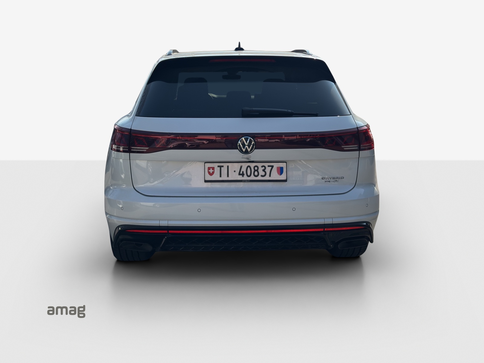 VW Touareg 3.0 TSI eHybrid United Tiptronic-image-3