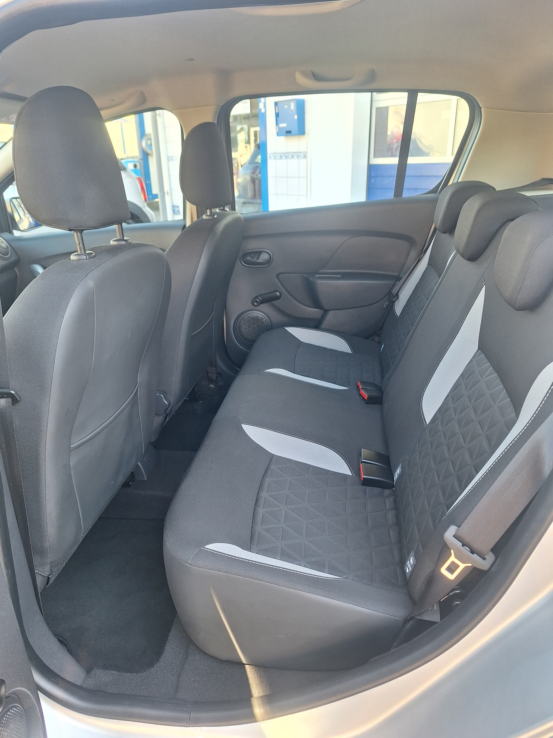DACIA Sandero Tce 90 Stepway Lauréate-image-8