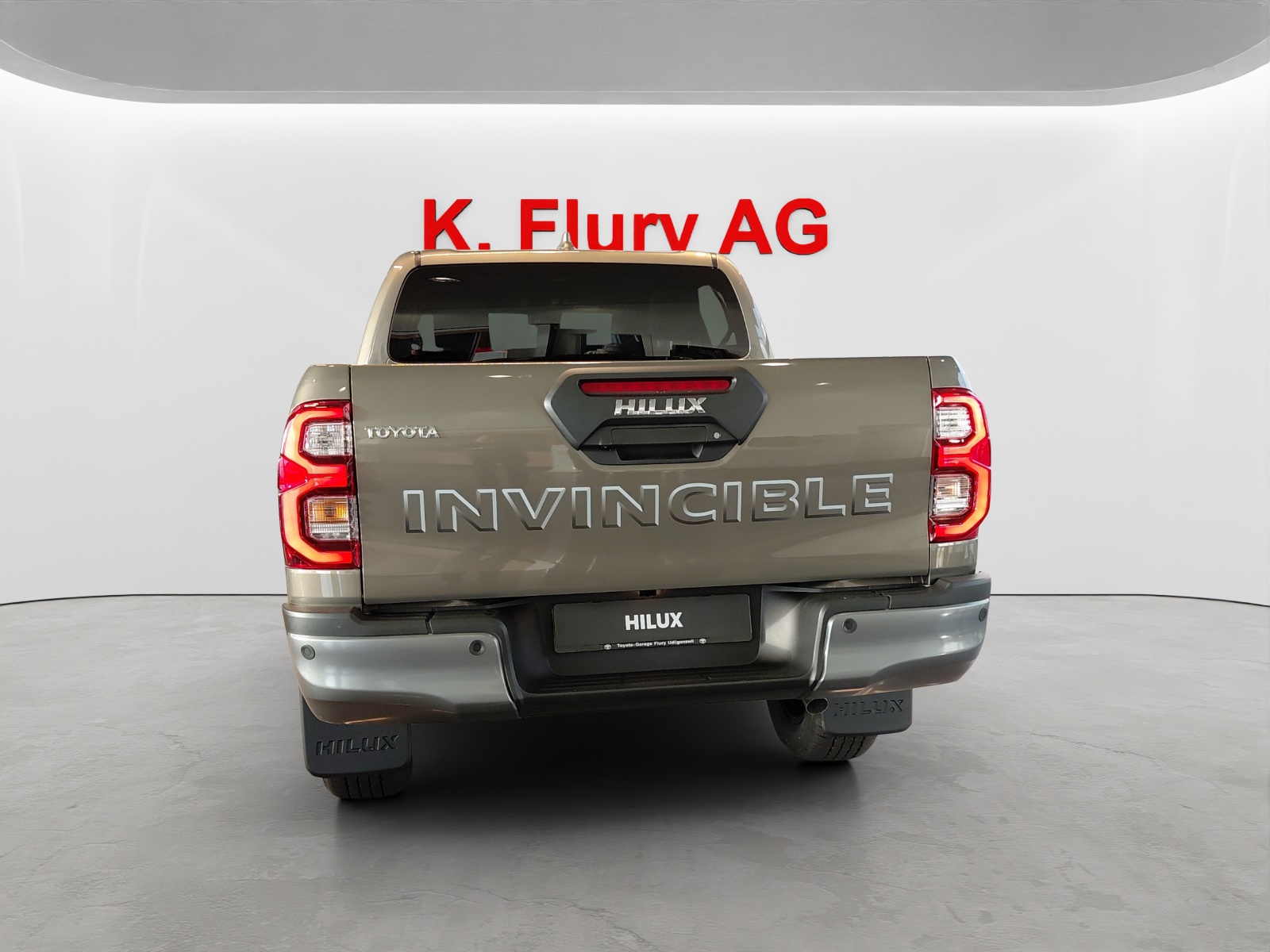 TOYOTA Hilux Double Cab.-Pick-up 2.8 D-4D MHEV 204 Invincible-image-3