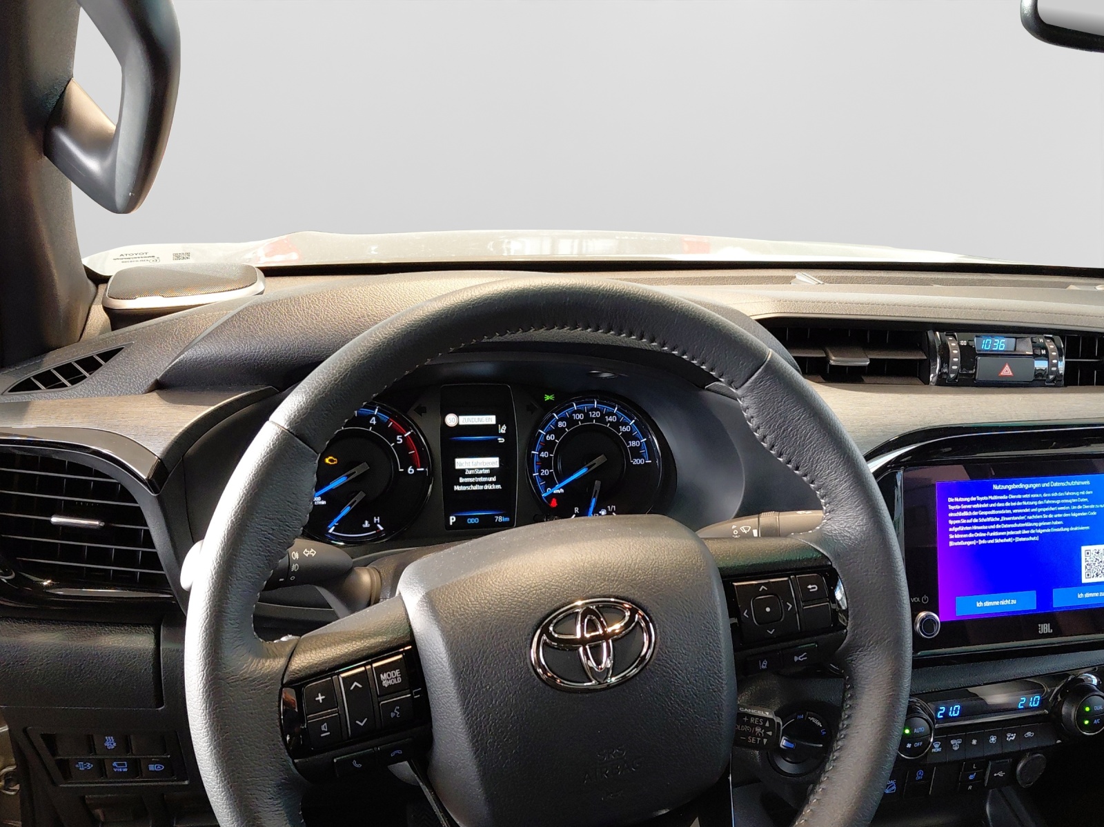 TOYOTA Hilux Double Cab.-Pick-up 2.8 D-4D MHEV 204 Invincible-image-8