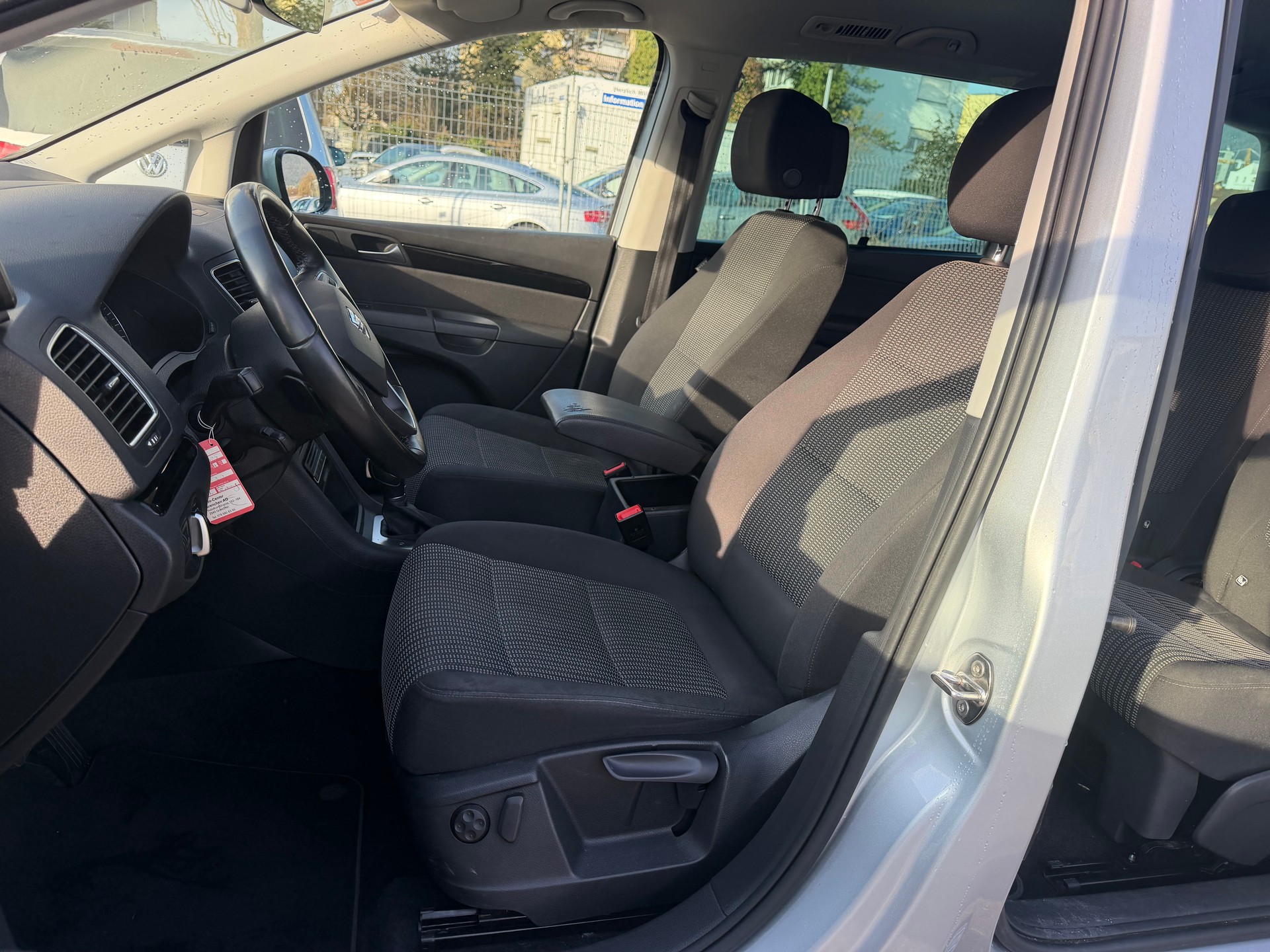 SEAT Alhambra 2.0 TDI DSG Style * Gr. Navi * Xenon * Klima-auto * Tempomat * PDC V&H-RF-Kamera * Ab MFK 03.2025-image-7