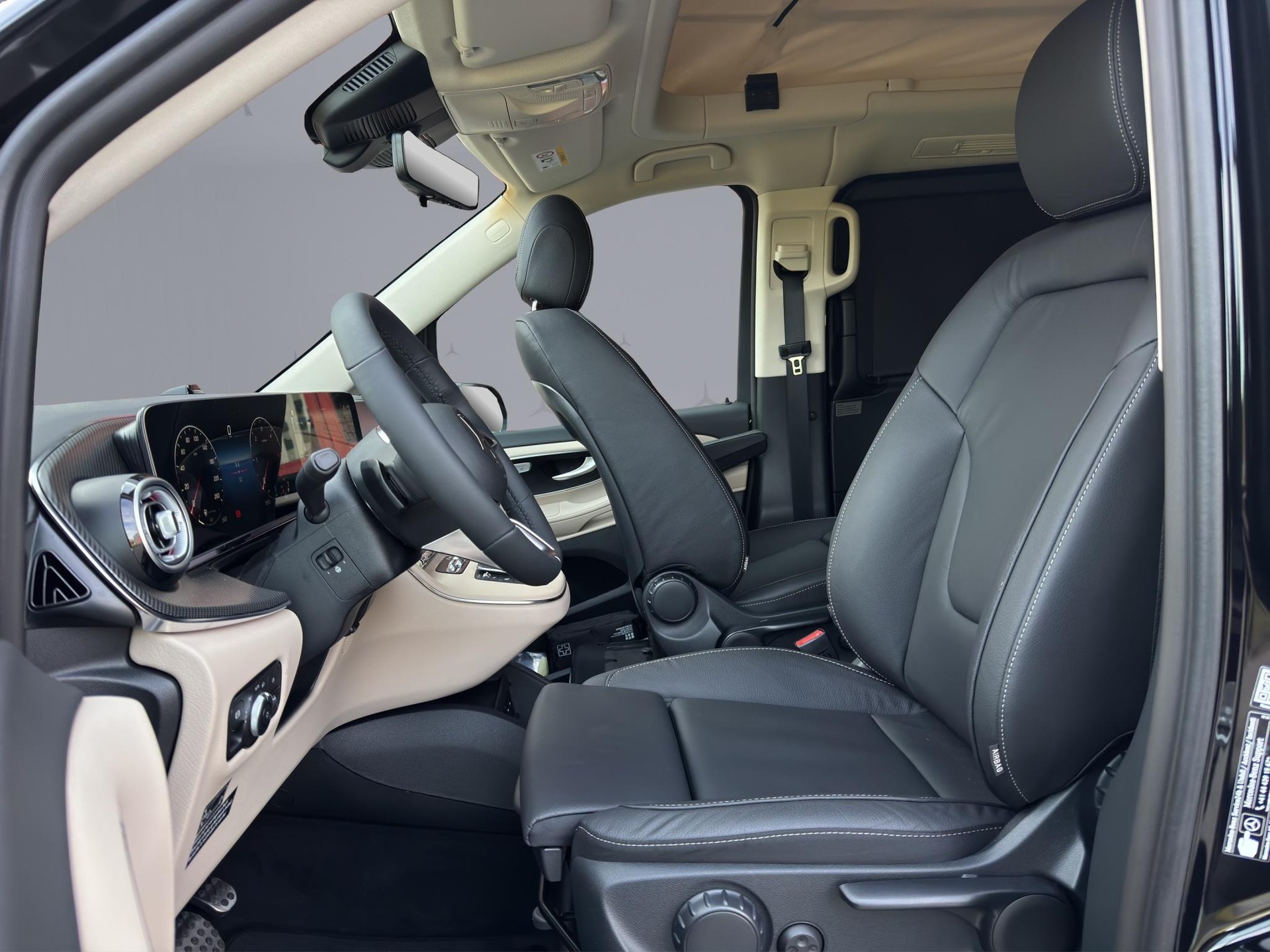 MERCEDES-BENZ Marco Polo 300 d-image-11