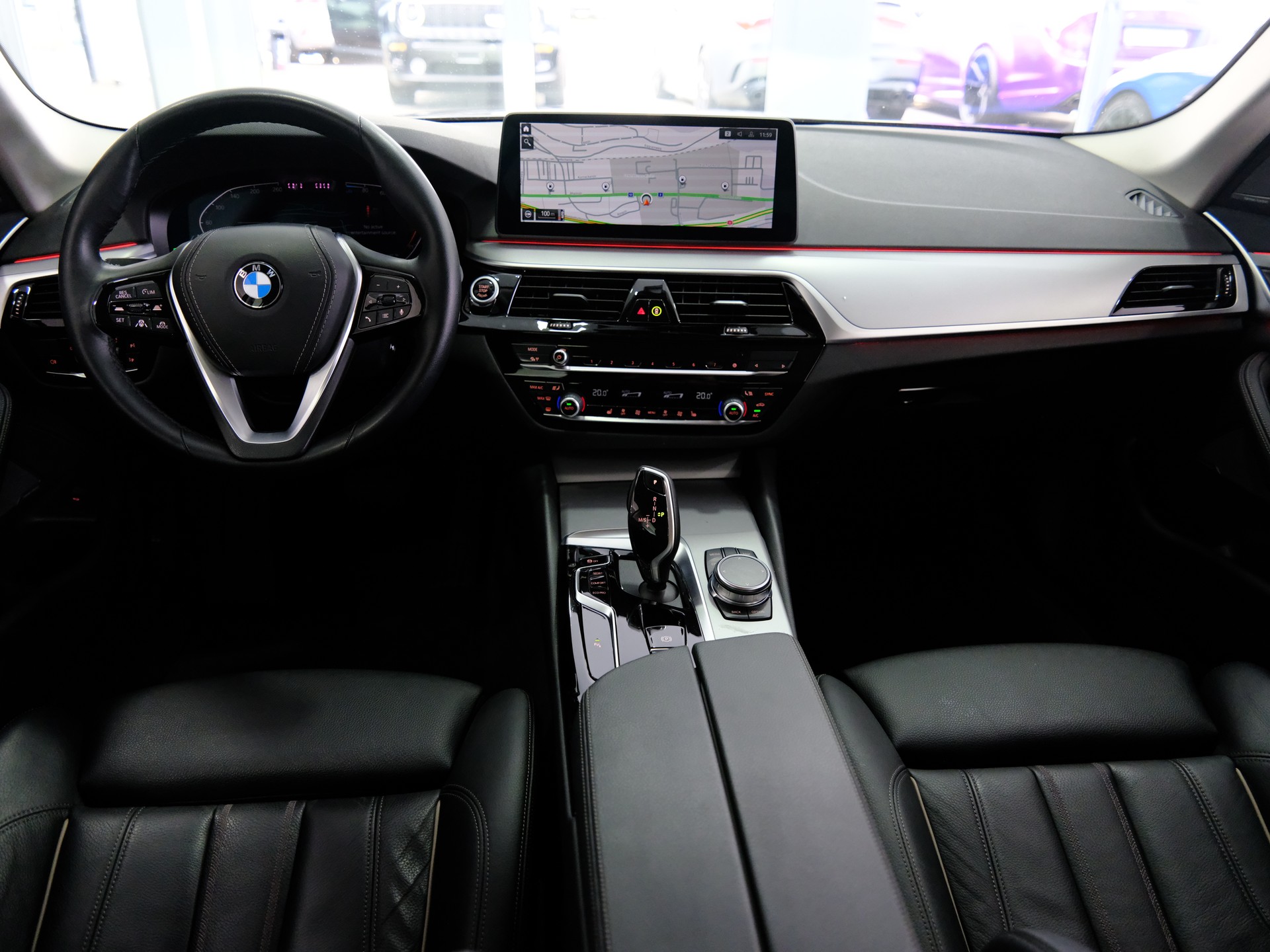 BMW 520d xDrive 48V Touring Steptronic-image-13