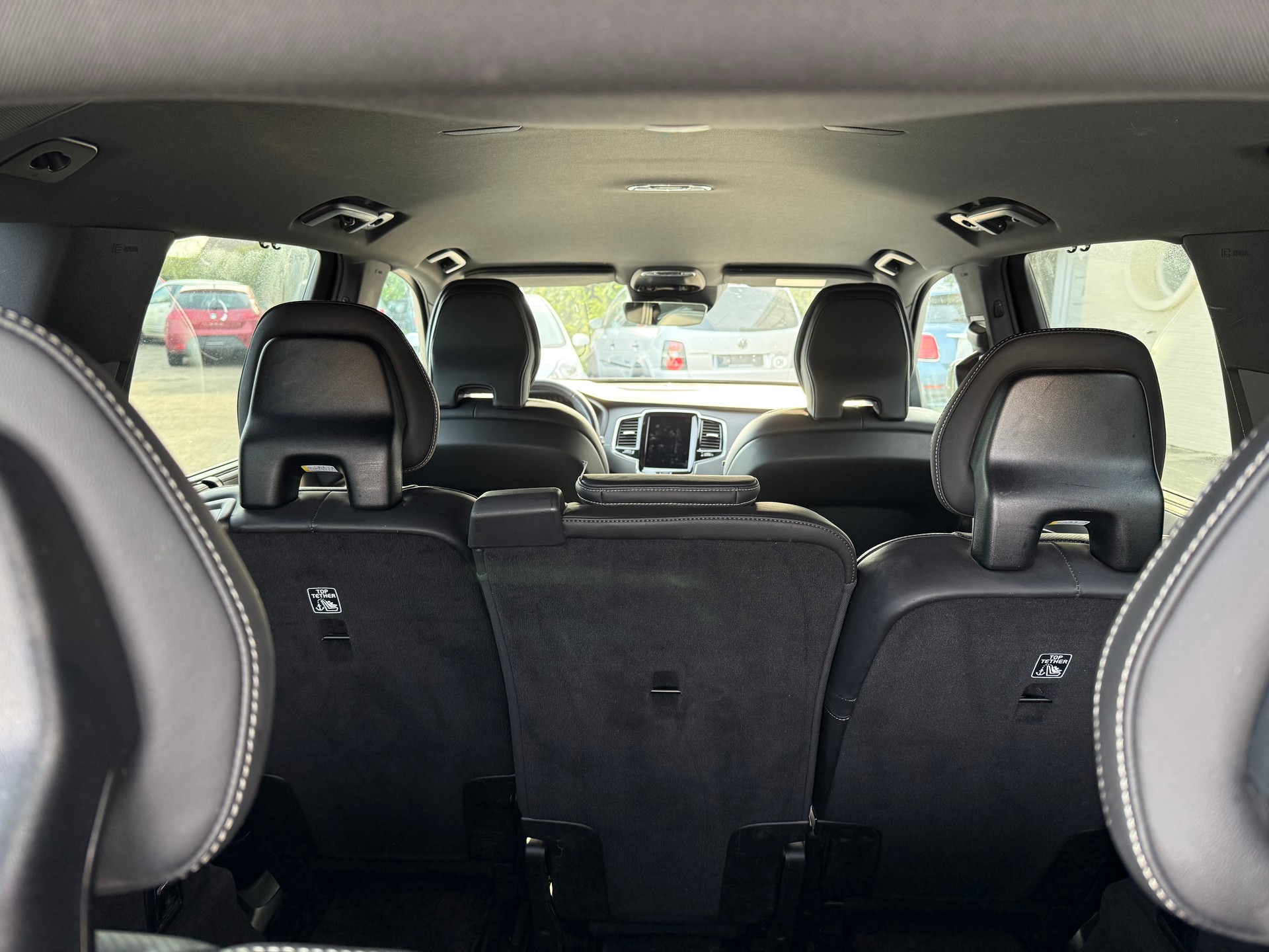 VOLVO XC90 B5 Diesel Mild Hybrid AWD R-Design Geartronic-image-10