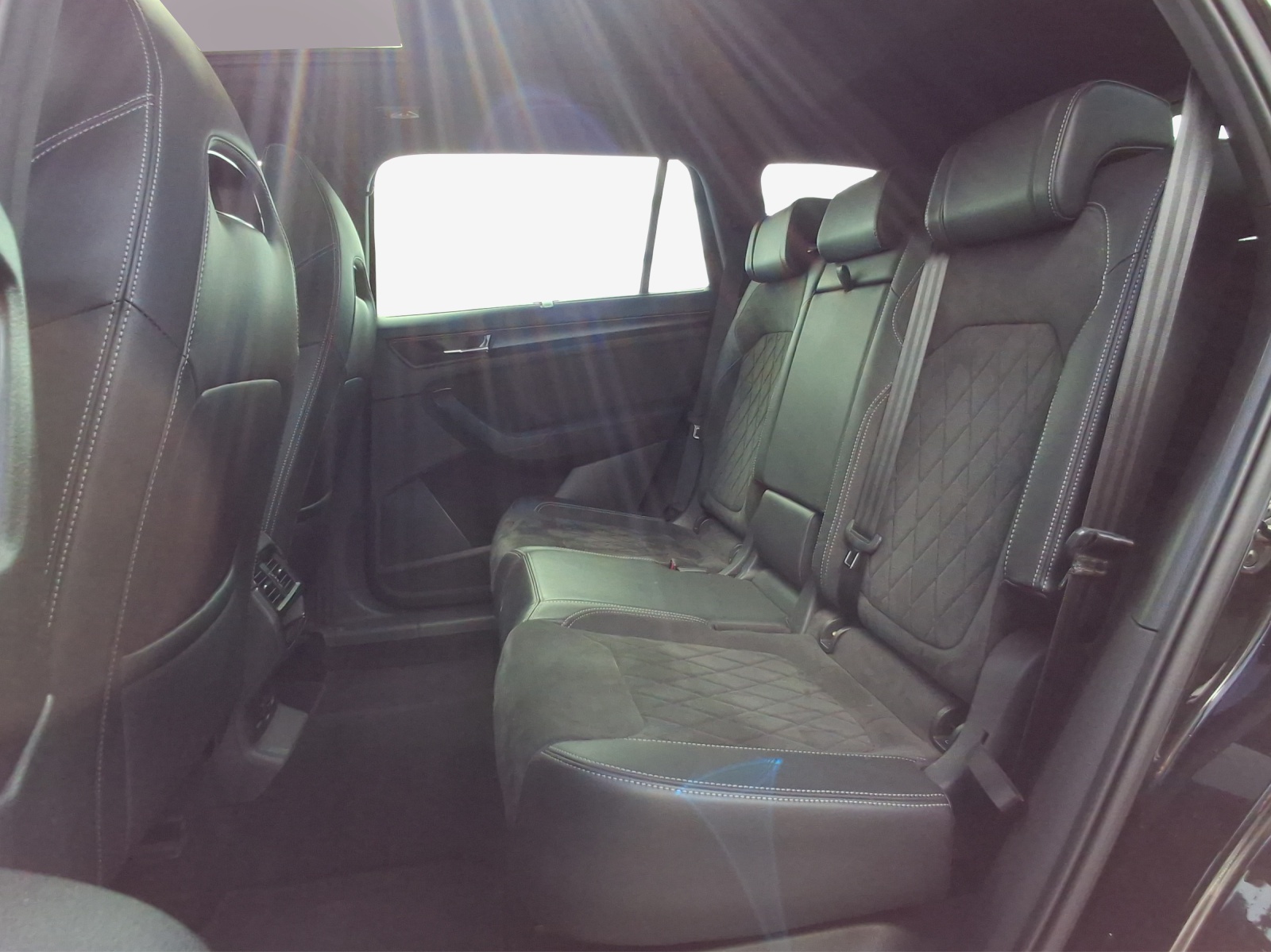 SKODA Kodiaq 2.0 TDI CR SportLine 4x4 DSG-image-11