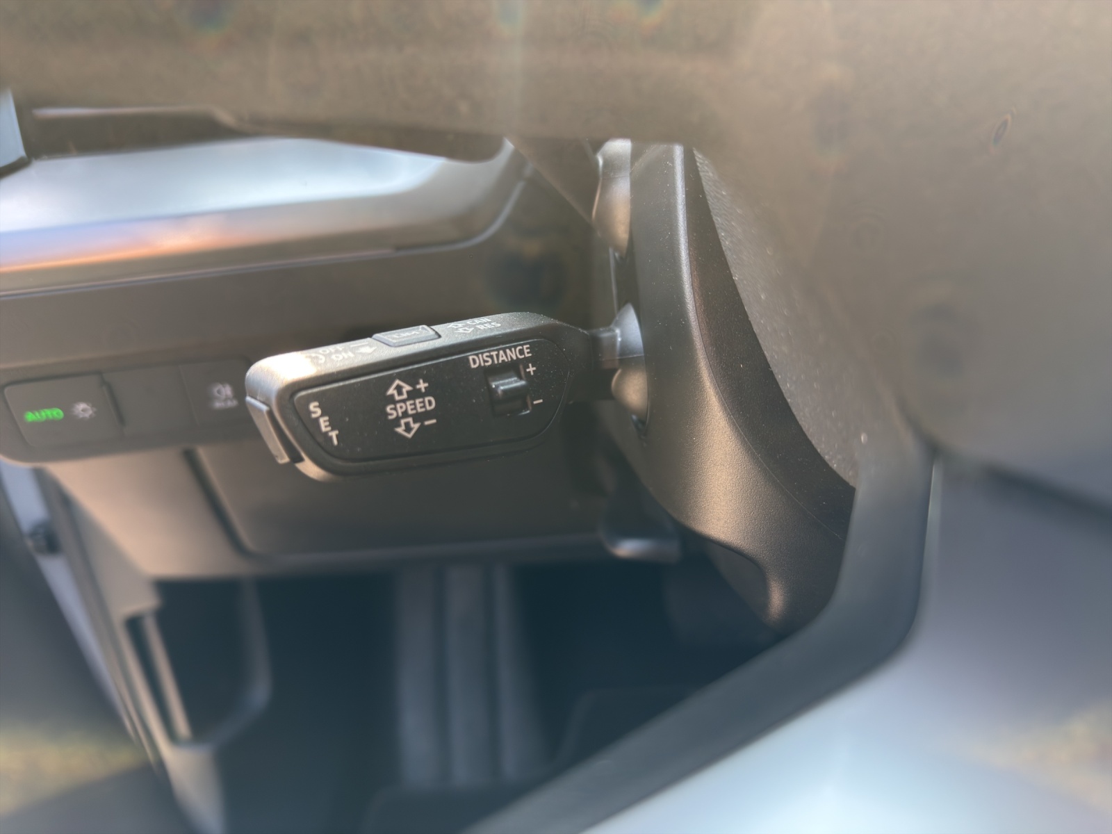 AUDI Q4 e-tron 50 quattro-image-14