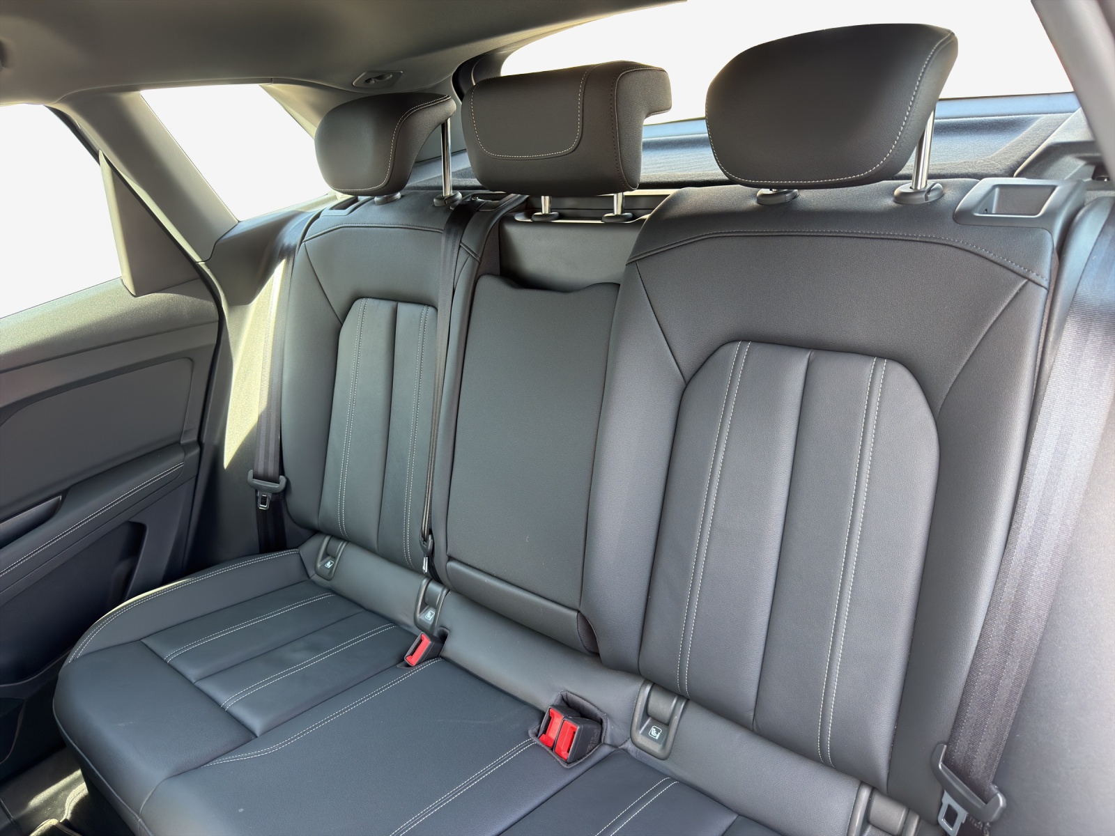 AUDI Q4 e-tron 50 quattro-image-11