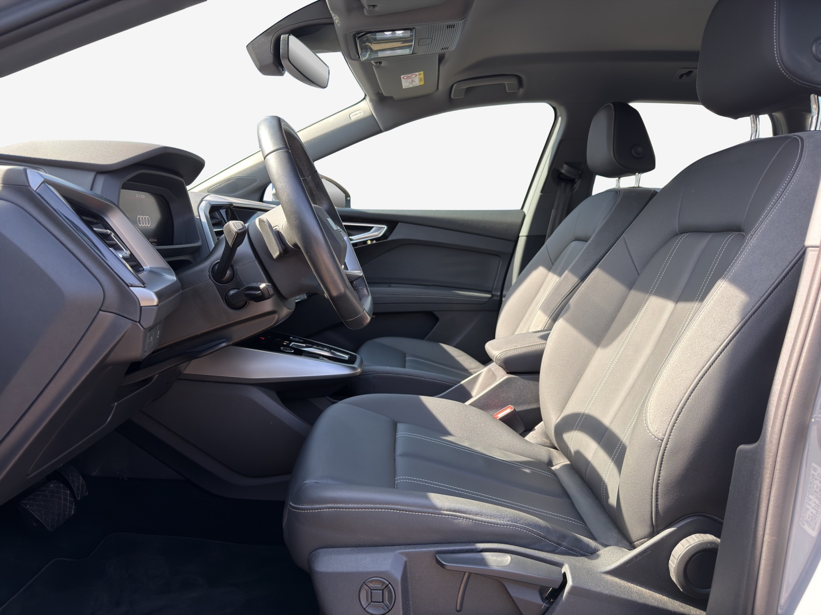 AUDI Q4 e-tron 50 quattro-image-7
