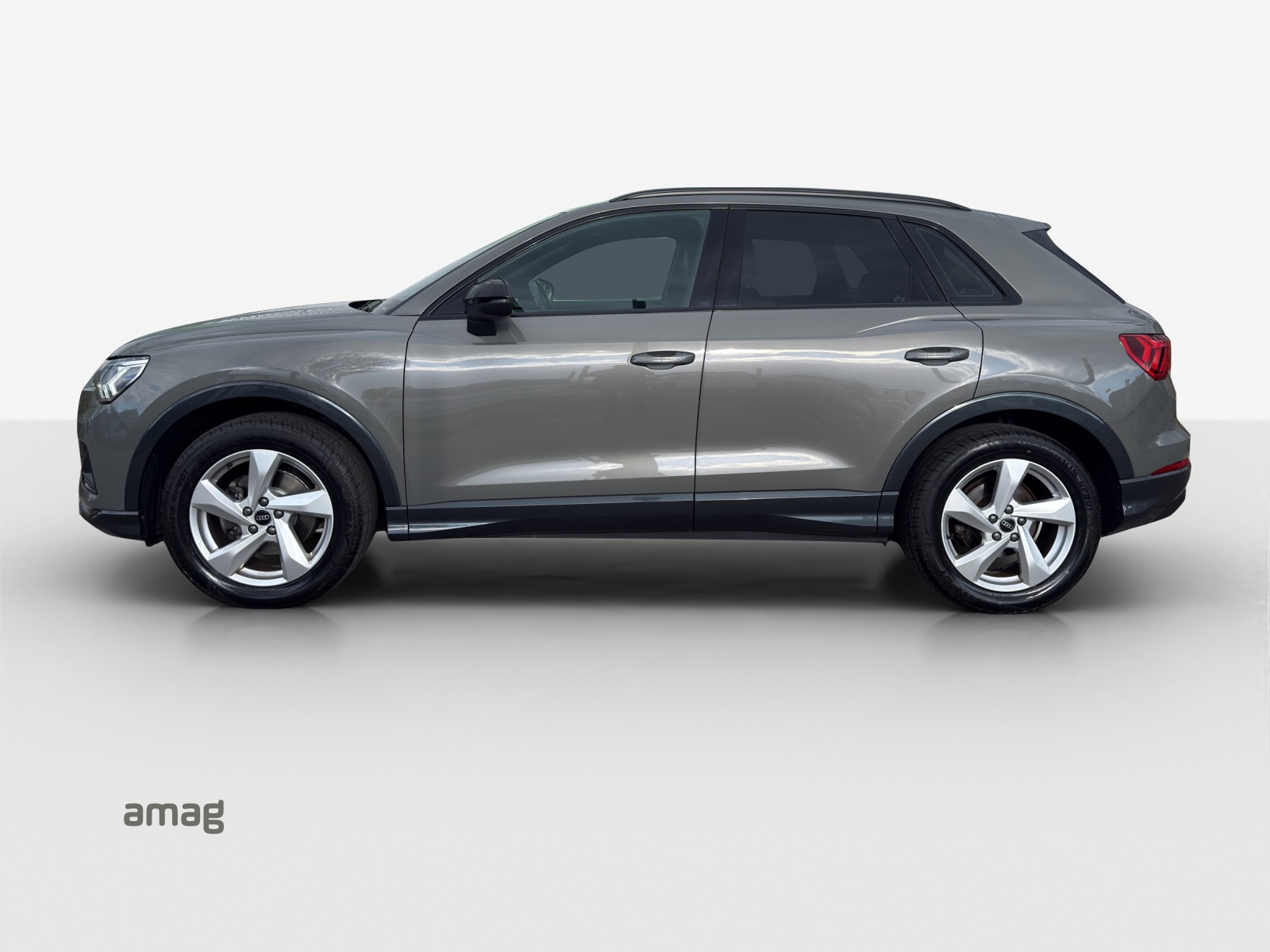 AUDI Q3 35 TFSI advanced Attraction S-tronic-image-1