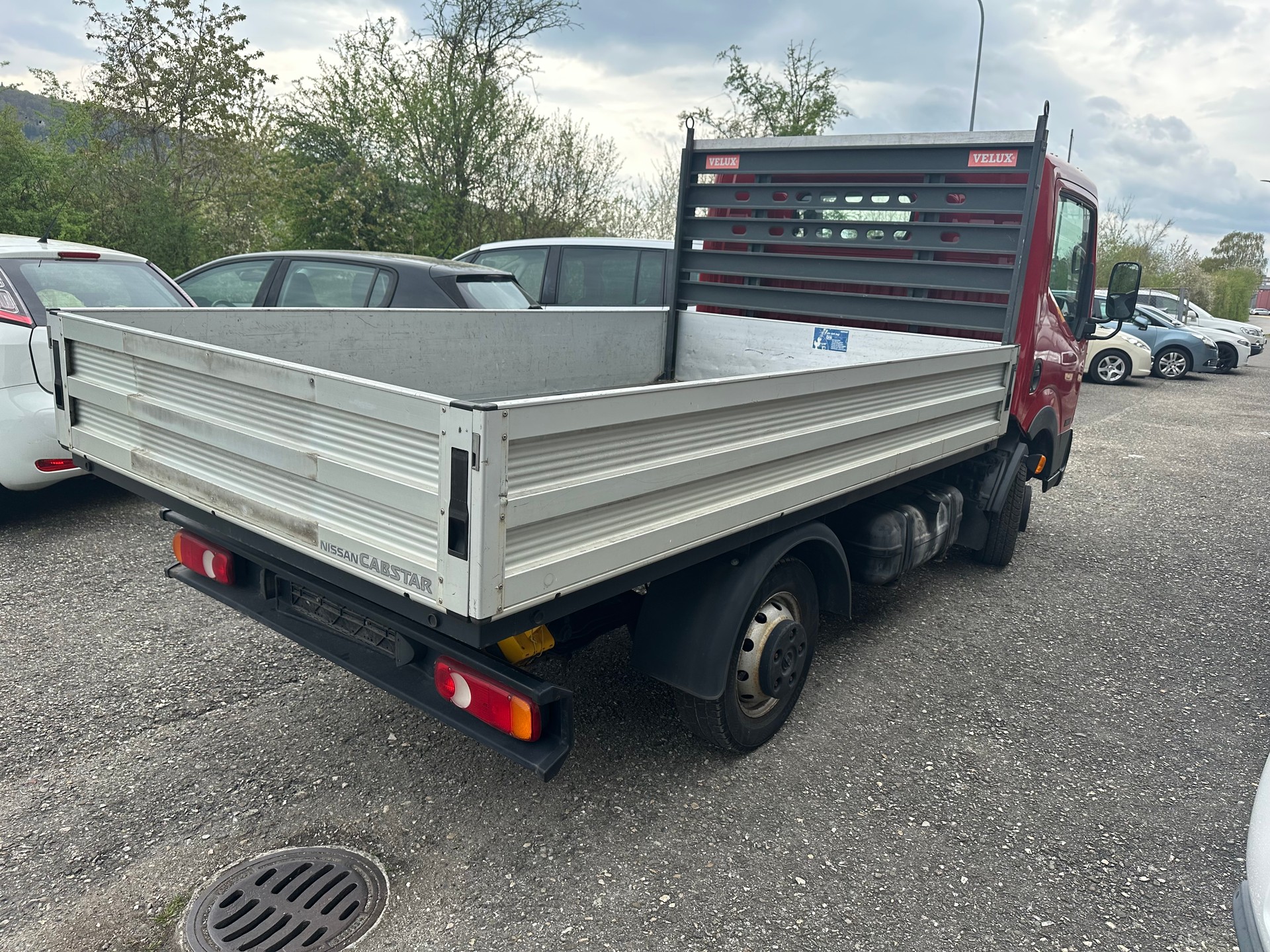 NISSAN CABSTAR-image-3