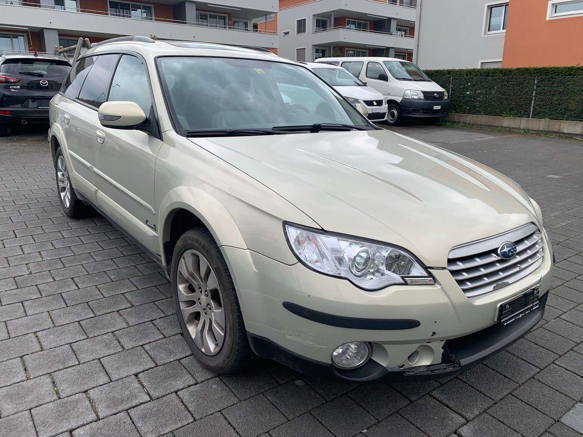 SUBARU Outback 3.0R AWD Exec. Automatic-image-1