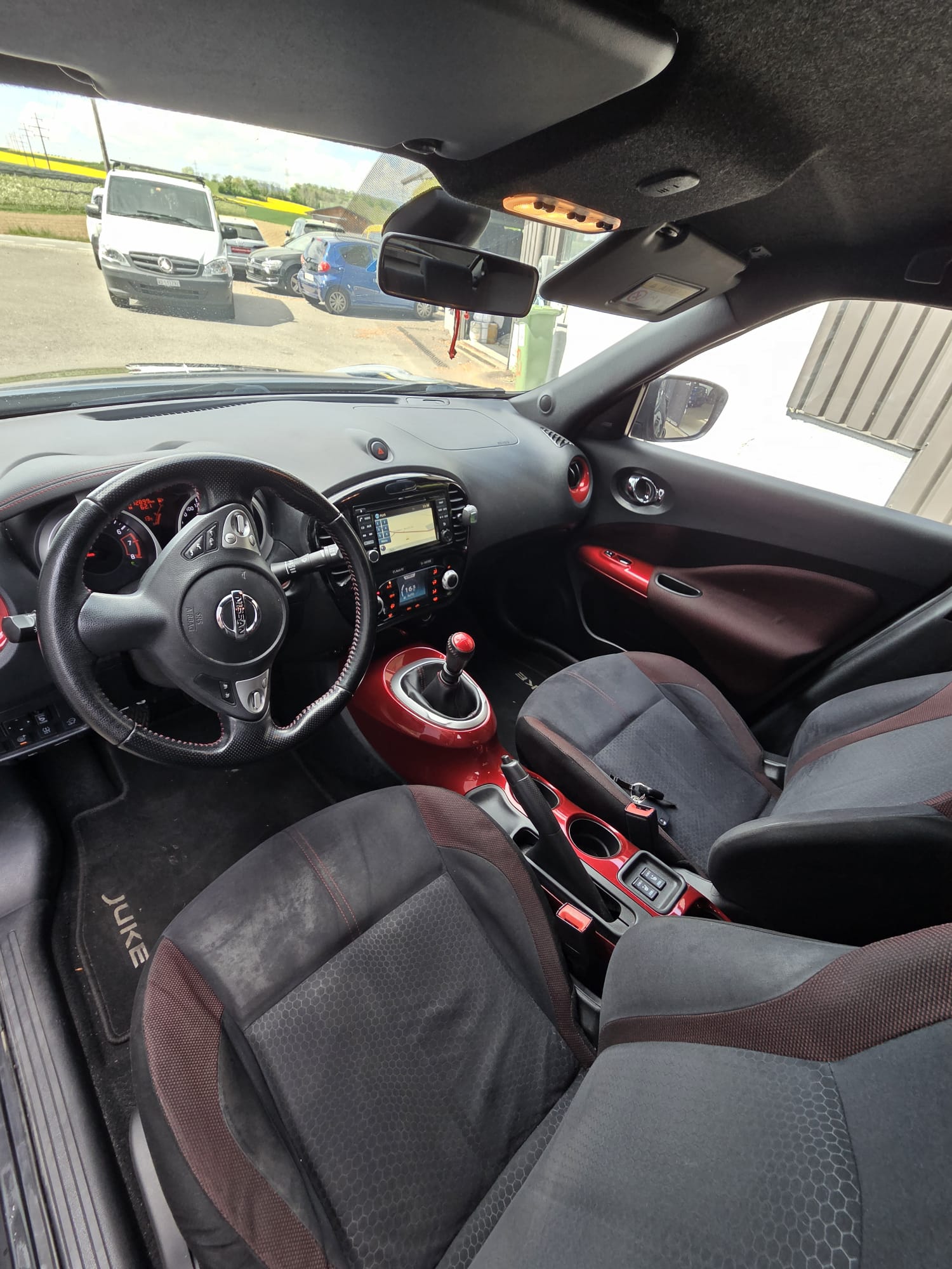 NISSAN Juke 1.2 DIG-T tekna-image-1