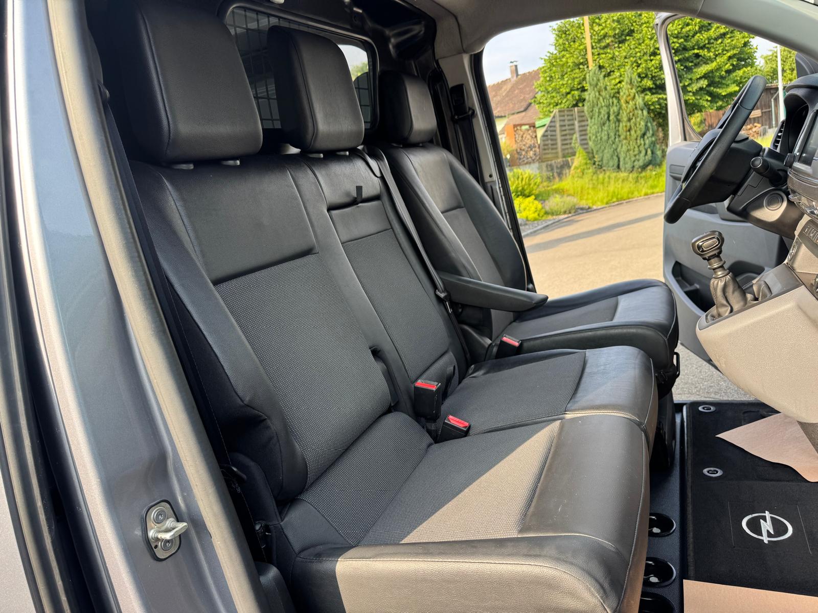 OPEL Vivaro Cargo 2.0 CDTI Enjoy s/s L EN-image-12