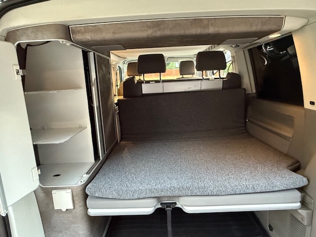 VW T6.1 California 2.0 TDI Beach Edition Liberty DSG-image-15