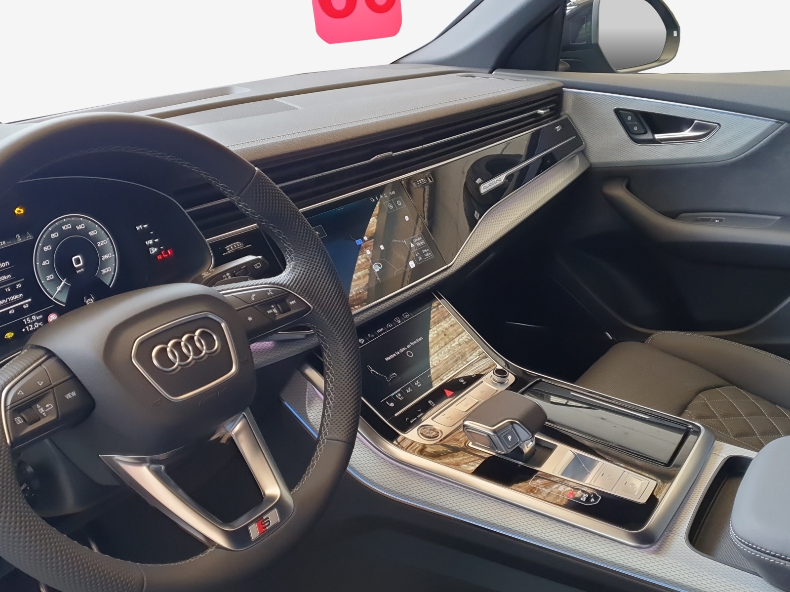 AUDI Q8 SUV TFSI e quattro 290 kW Attraction tiptronic-image-15