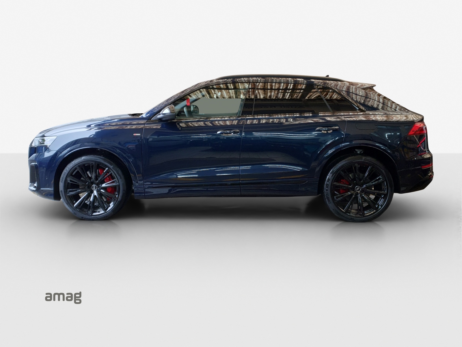 AUDI Q8 SUV TFSI e quattro 290 kW Attraction tiptronic-image-1
