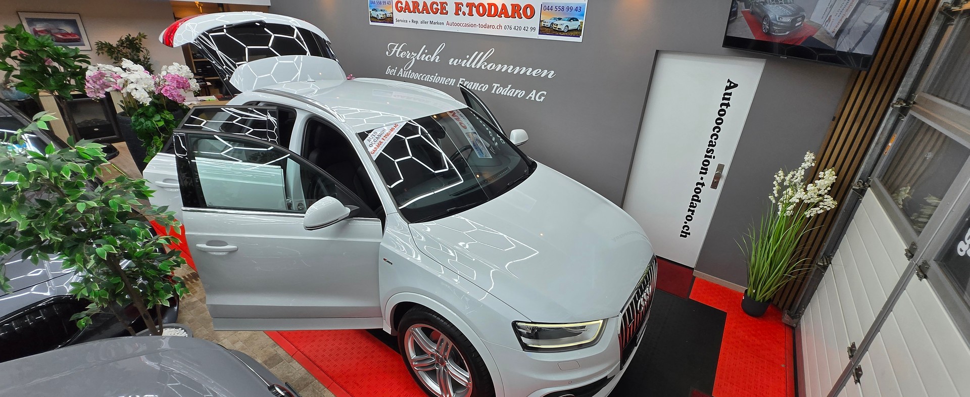 AUDI Q3 2.0 TFSI quattro S-tronic-image-15
