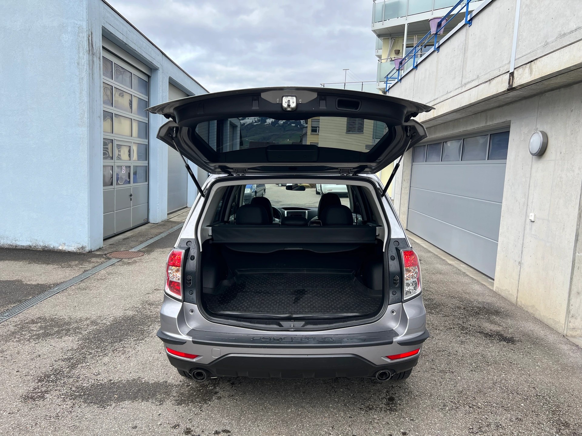 SUBARU Forester 2.5XS Special Edition Automatic 1.Hand *Km garantiert*-image-14