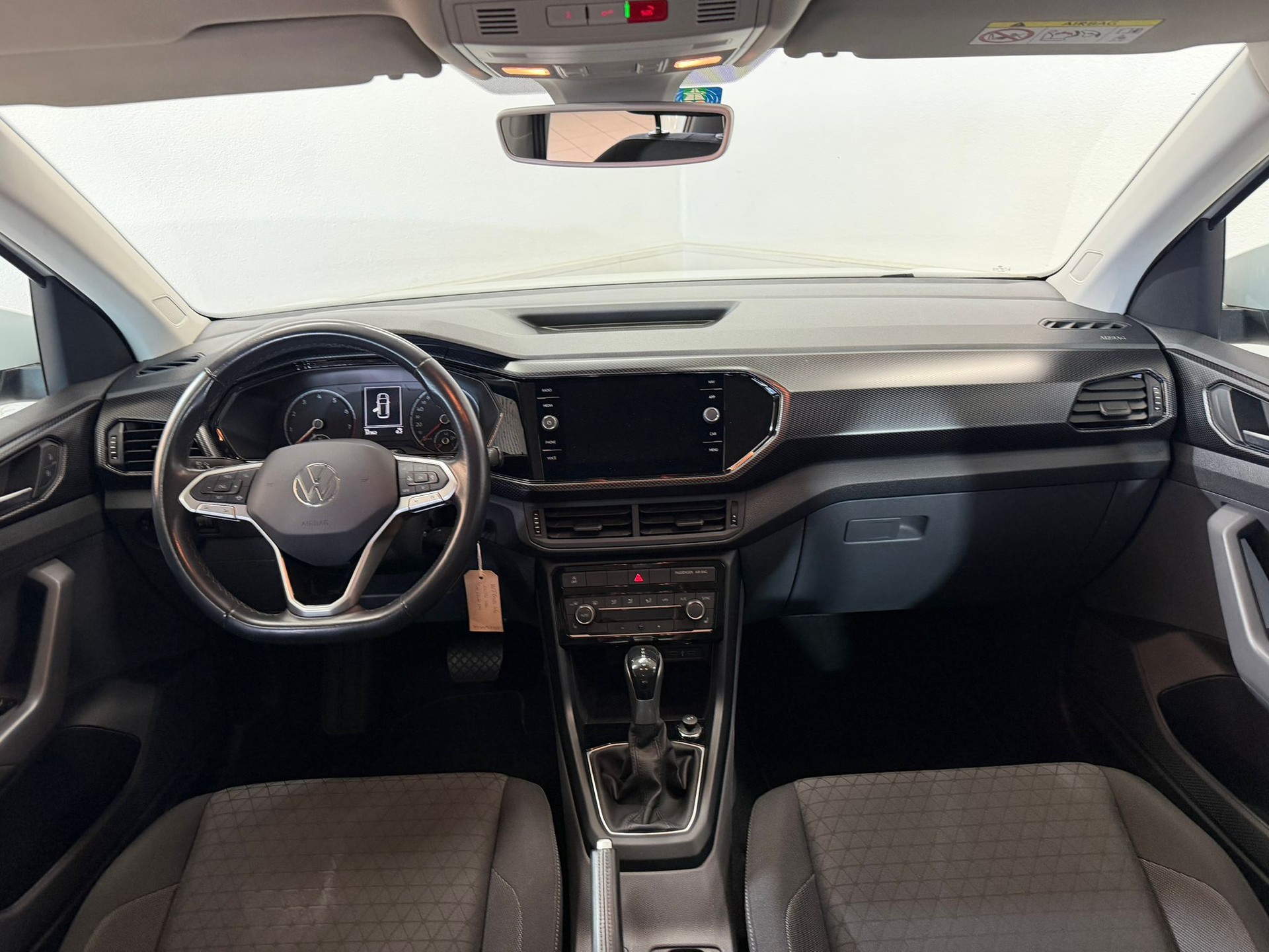 VW T-Cross 1.0 TSI Life DSG-image-6