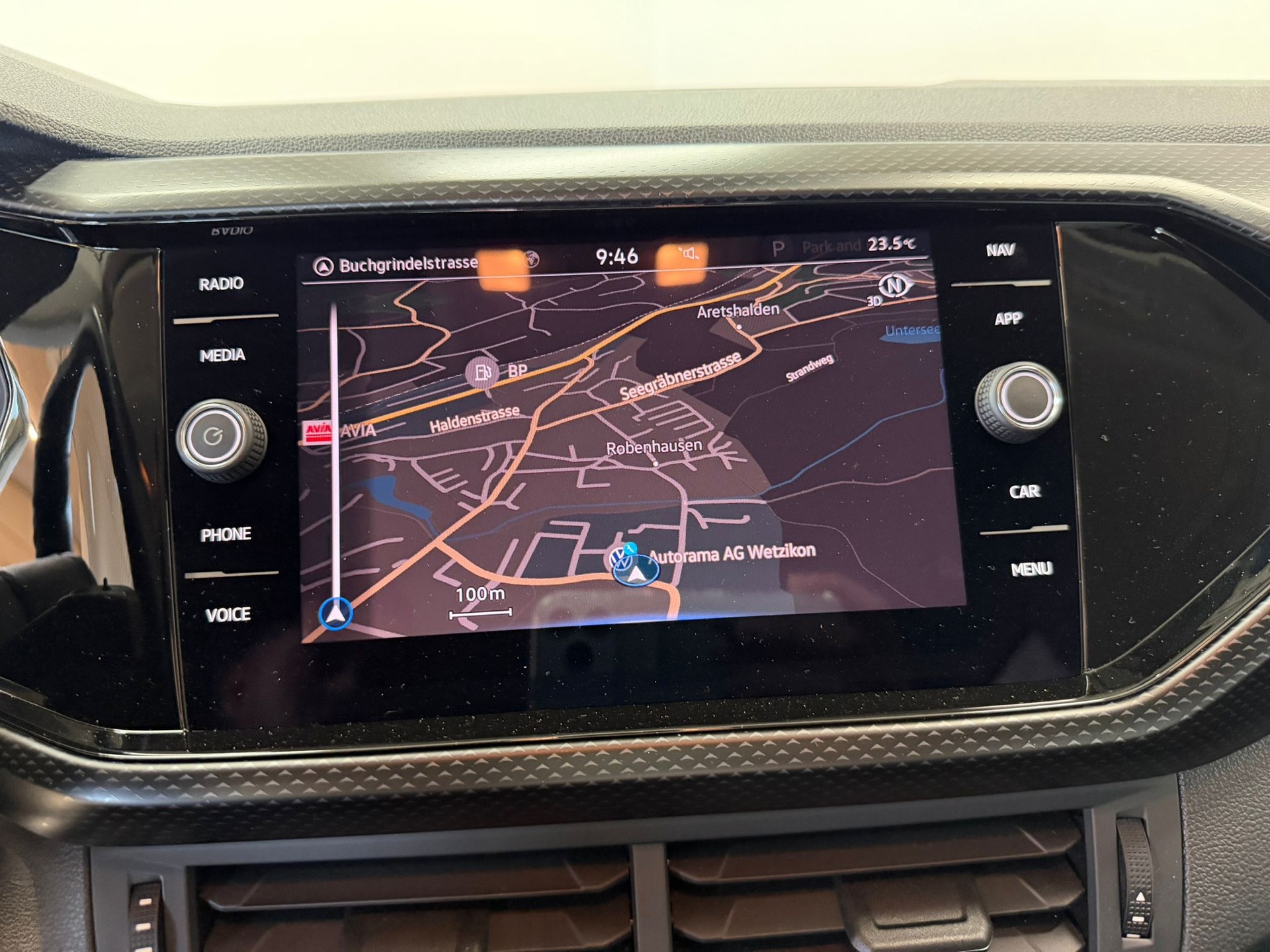 VW T-Cross 1.0 TSI Life DSG-image-10