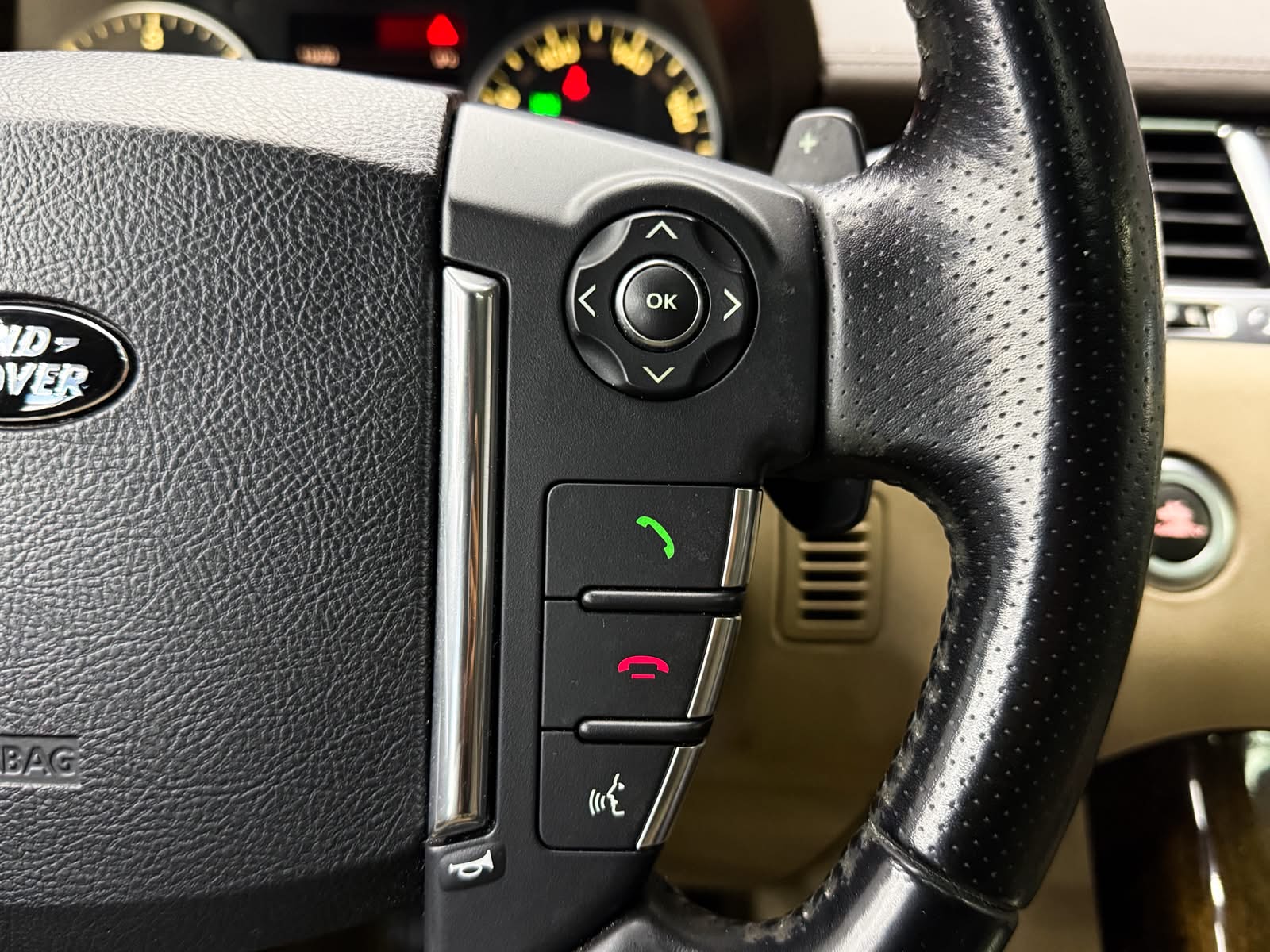 LAND ROVER Range Rover Sport 3.0 TDV6 SE Automatic-image-12