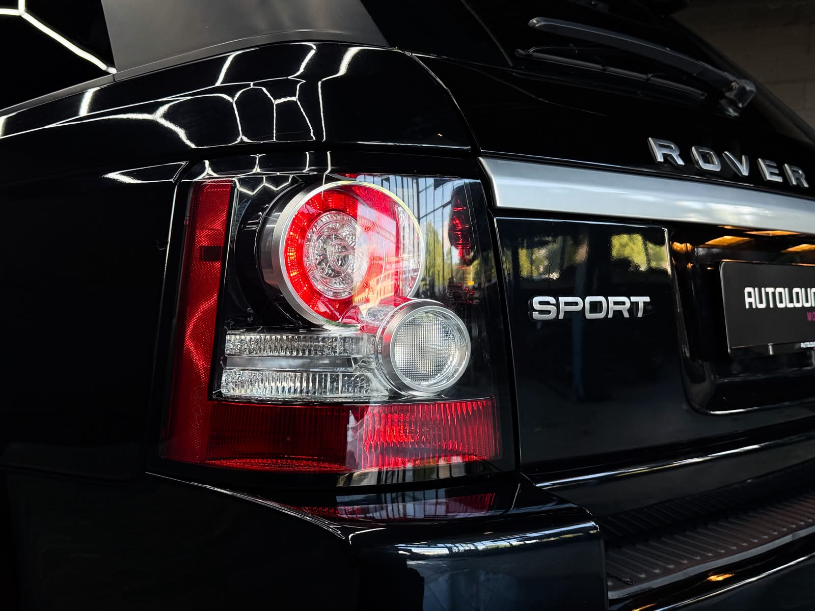 LAND ROVER Range Rover Sport 3.0 TDV6 SE Automatic-image-7