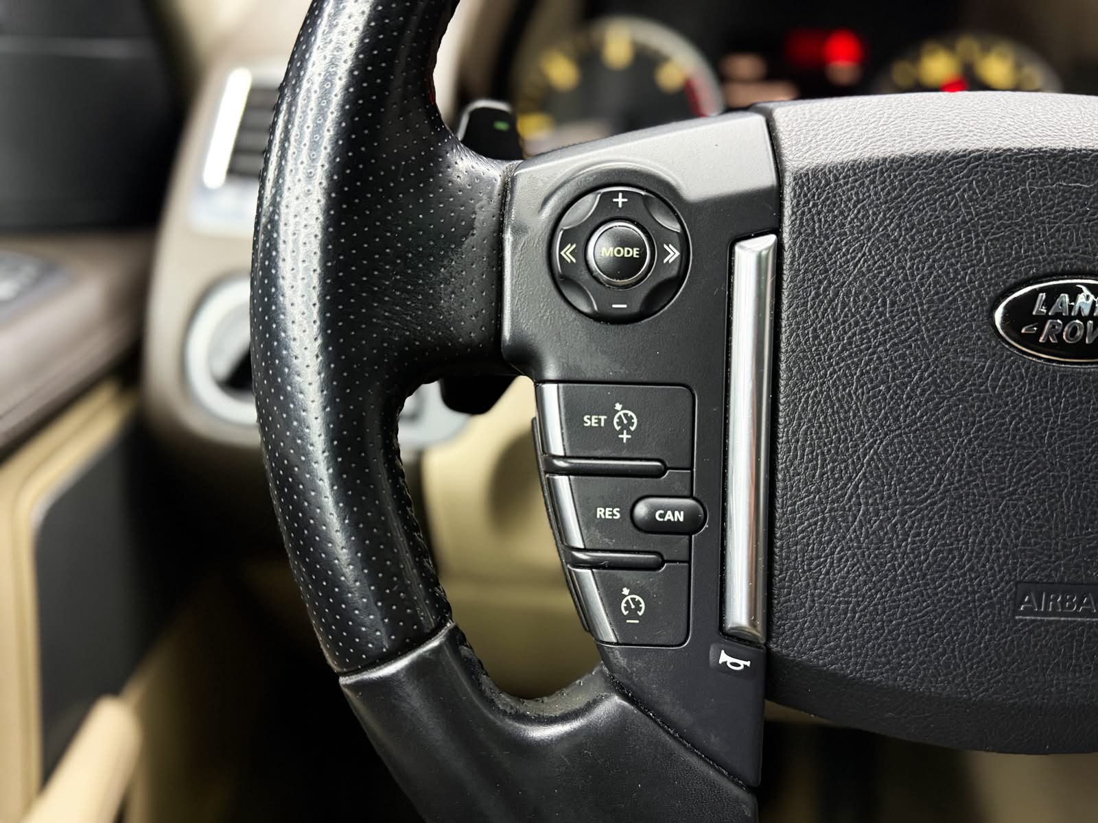 LAND ROVER Range Rover Sport 3.0 TDV6 SE Automatic-image-11