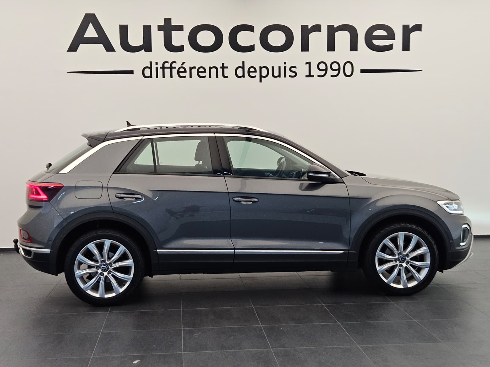 VW T-Roc 2.0 TSI Style DSG 4Motion-image-5