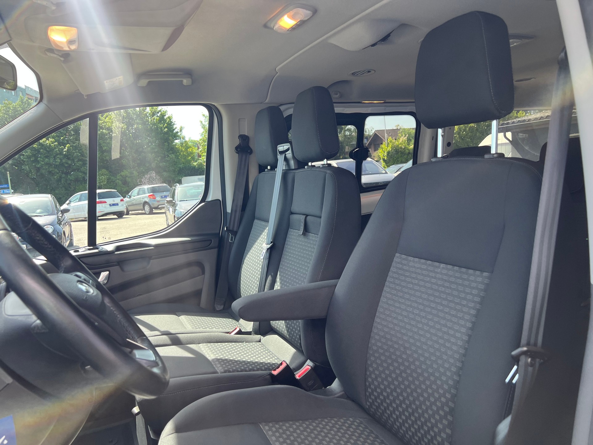 FORD Transit C Kombi 320 L2 2.0 TDCi 130 Trend * 9 Plätze * AHK *-image-8