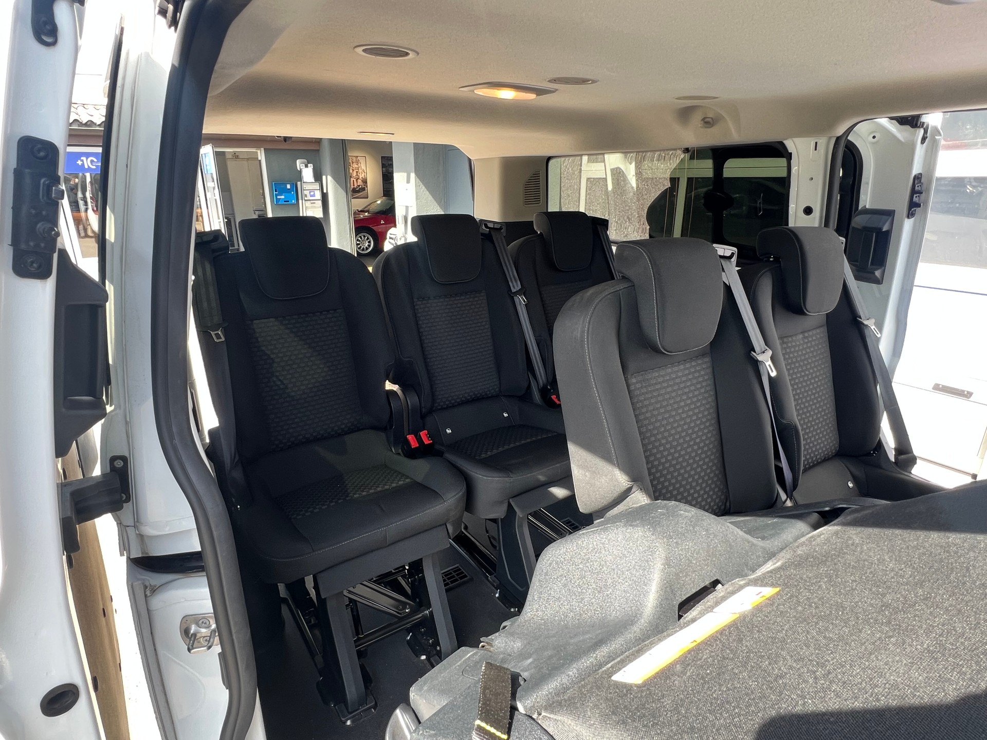FORD Transit C Kombi 320 L2 2.0 TDCi 130 Trend * 9 Plätze * AHK *-image-12