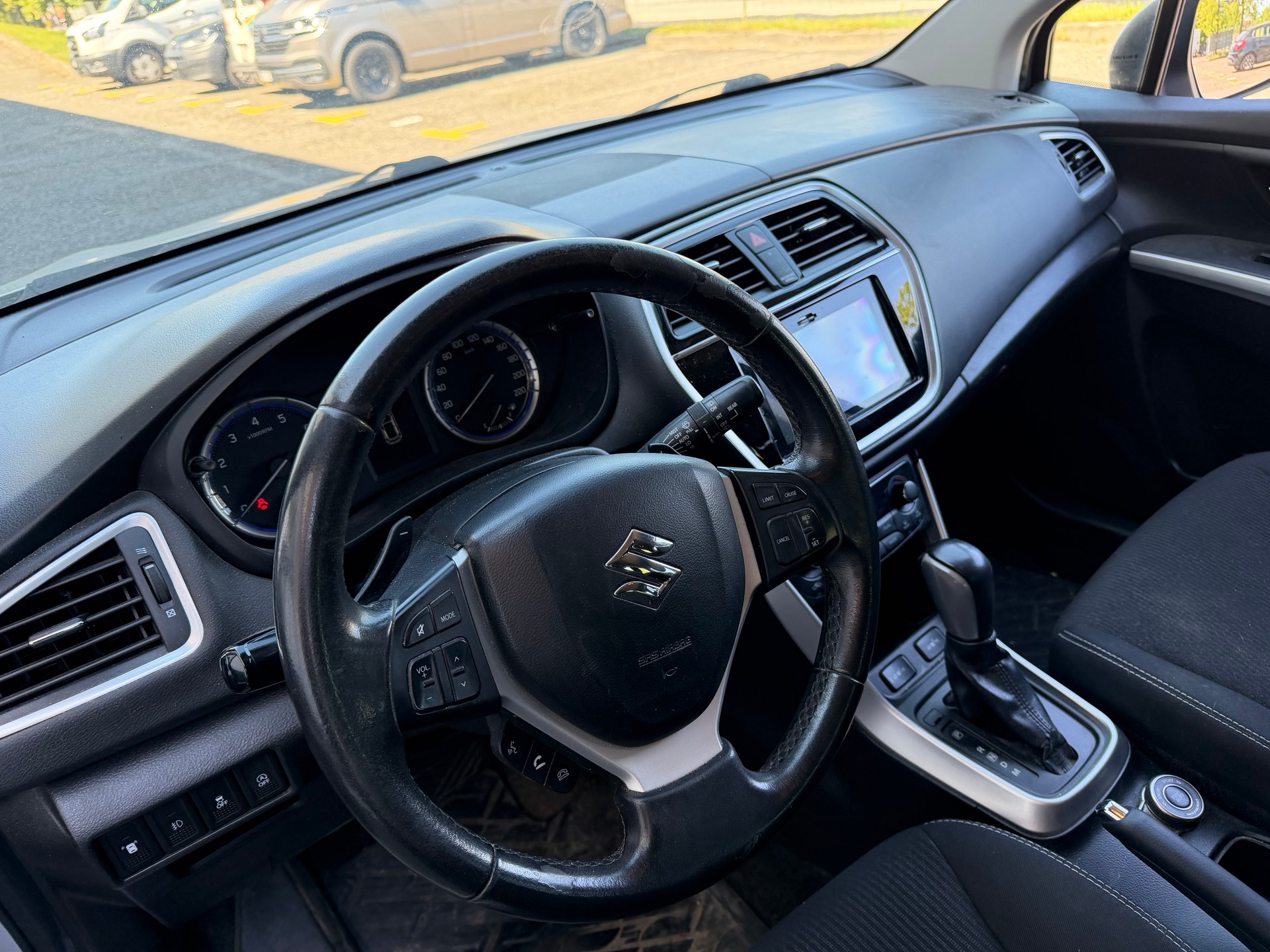 SUZUKI SX4 S-Cross 1.4 16VSergio Cellano Top 4WD Autom.-image-7