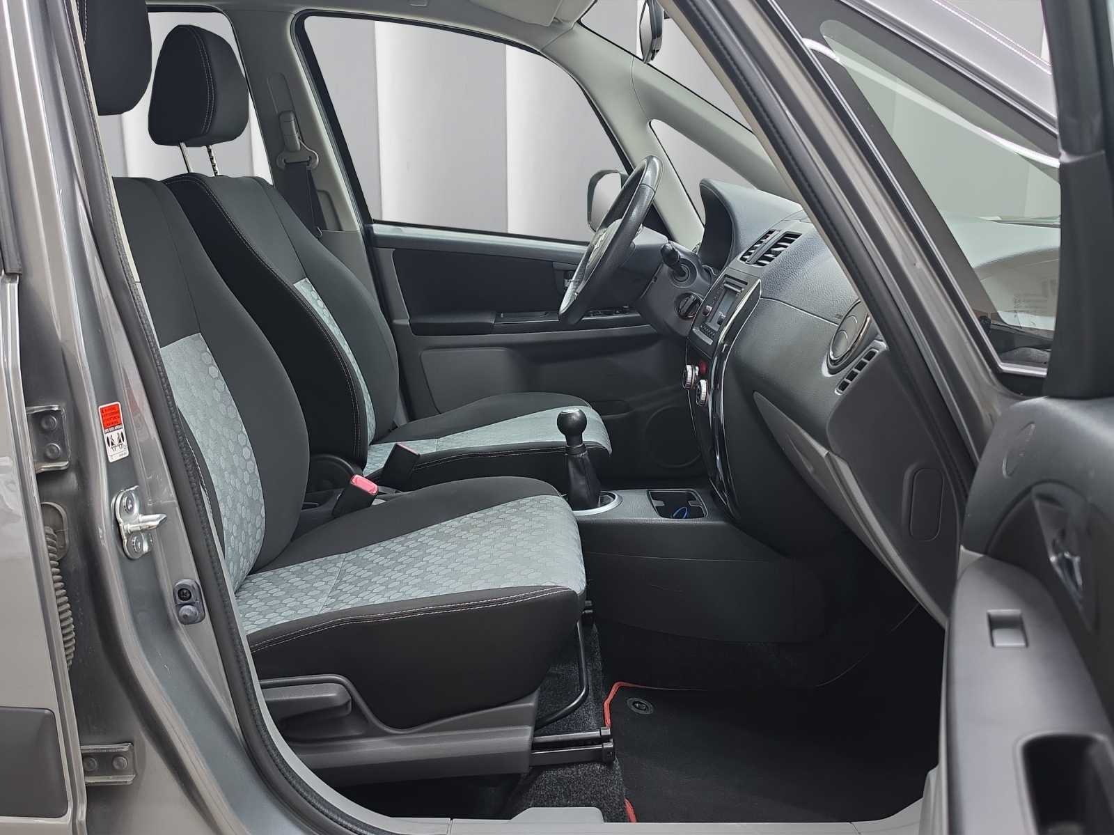 SUZUKI SX4 1.6 16V GL Top S.Cellano 4WD-image-11