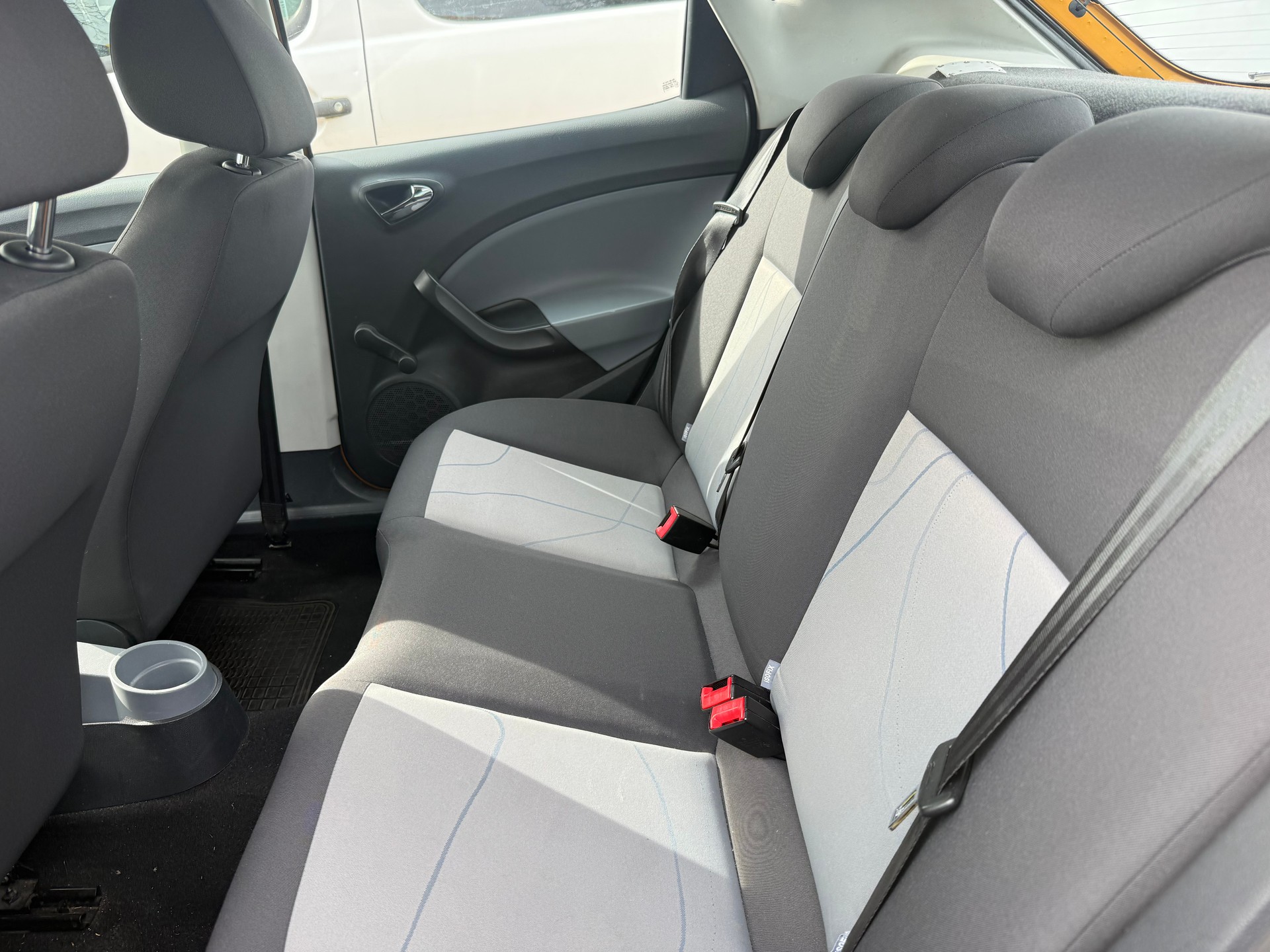 SEAT Ibiza ST 1.4 Style-image-10