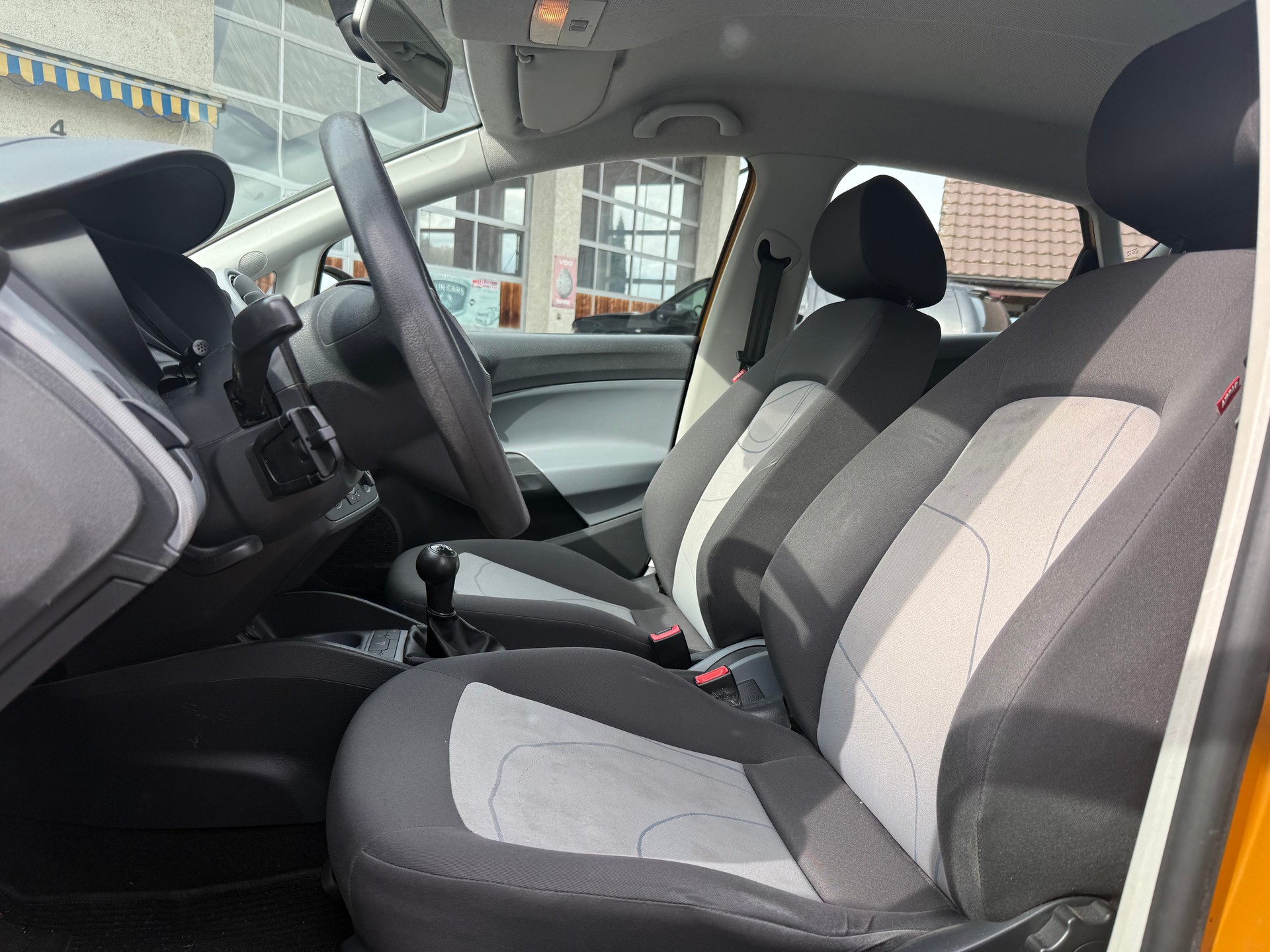 SEAT Ibiza ST 1.4 Style-image-8