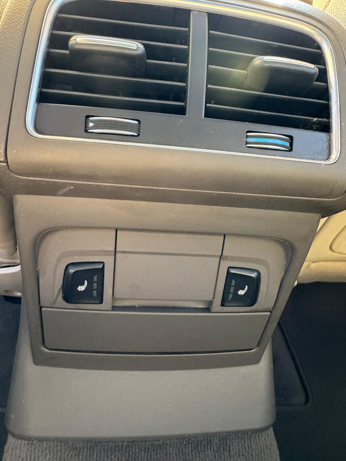 AUDI Q5 2.0 TFSI quattro tiptronic-image-6