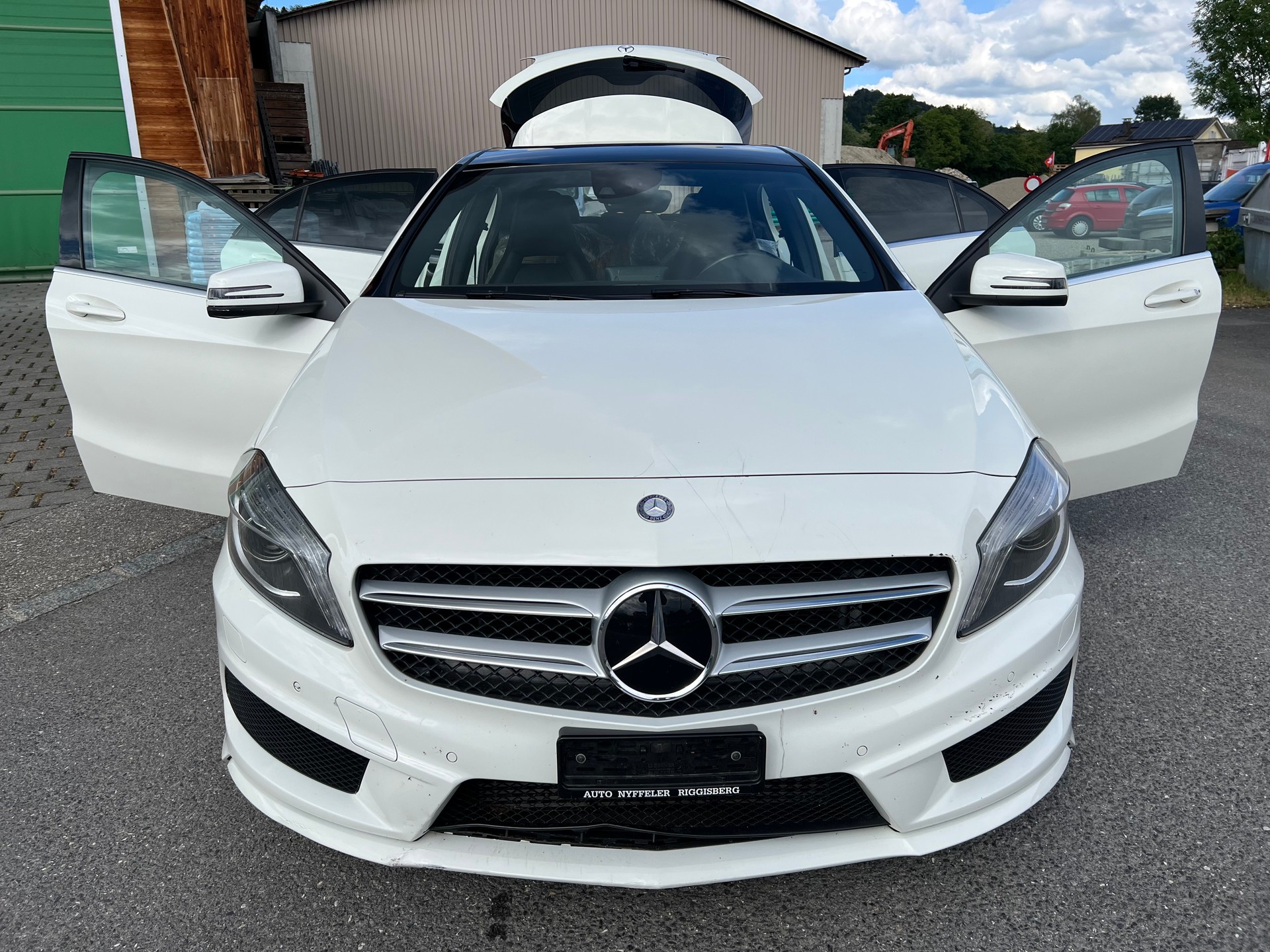 MERCEDES-BENZ A 250 AMG Line 4Matic 7G-DCT-image-6