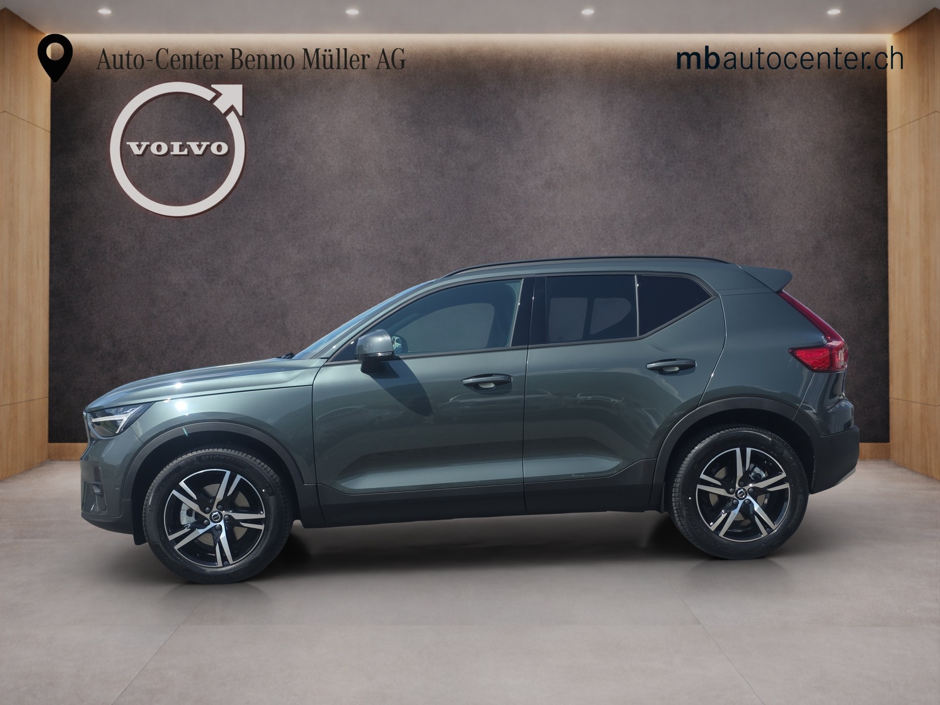 VOLVO XC40 2.0 B3 MH Core-image-1