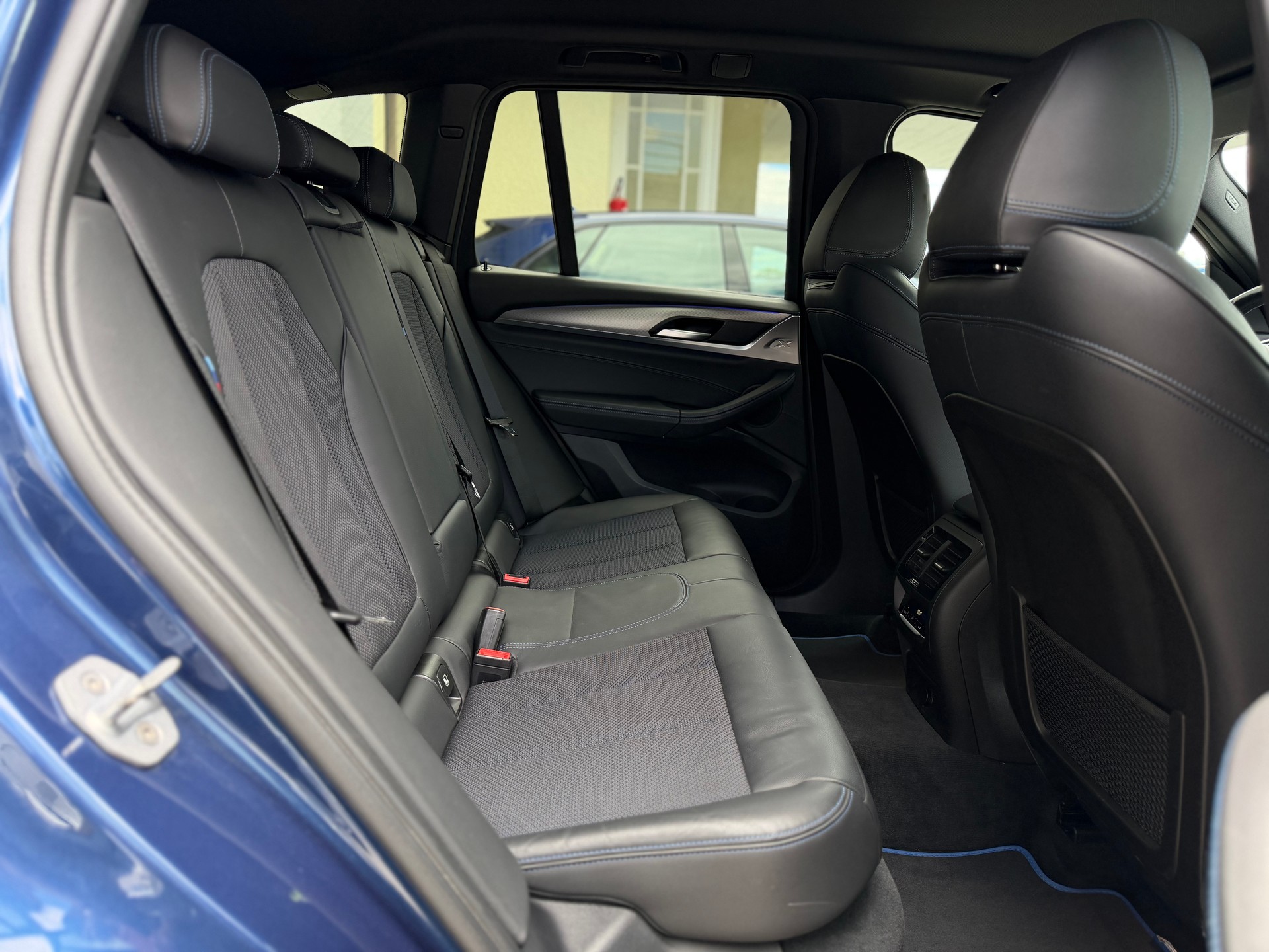 BMW X3 xDrive 20d M Sport Steptronic-image-12