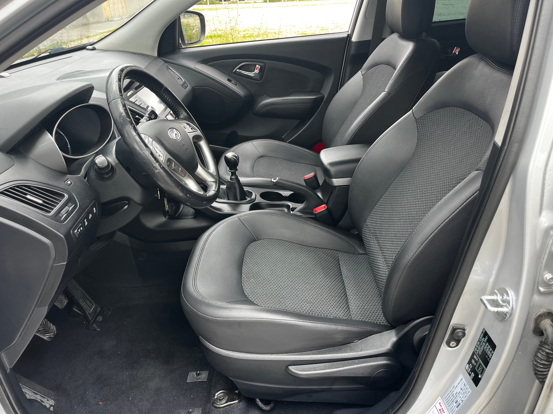 HYUNDAI iX 35 2.0 CRDi Style 4WD-image-10