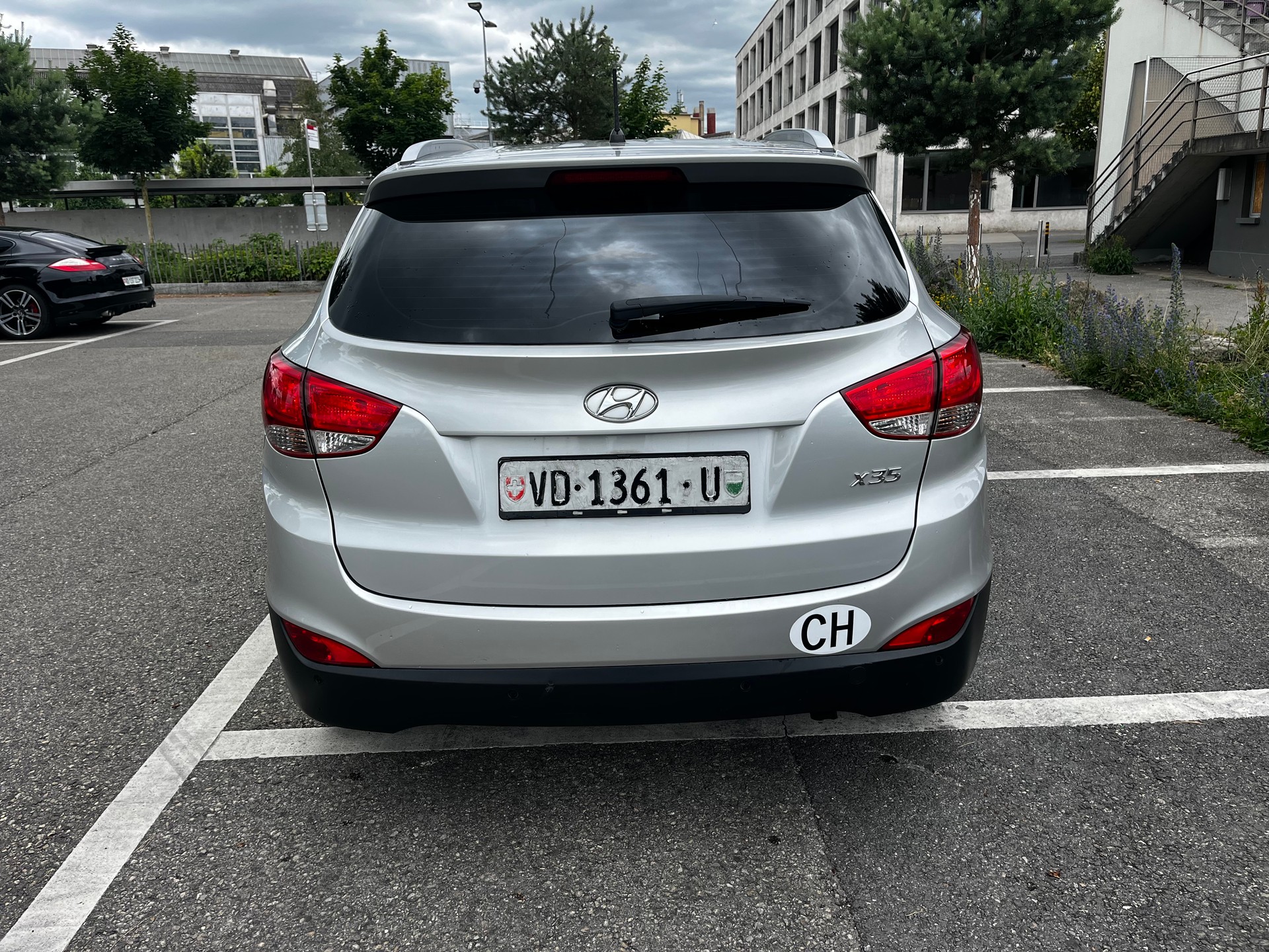 HYUNDAI iX 35 2.0 CRDi Style 4WD-image-3