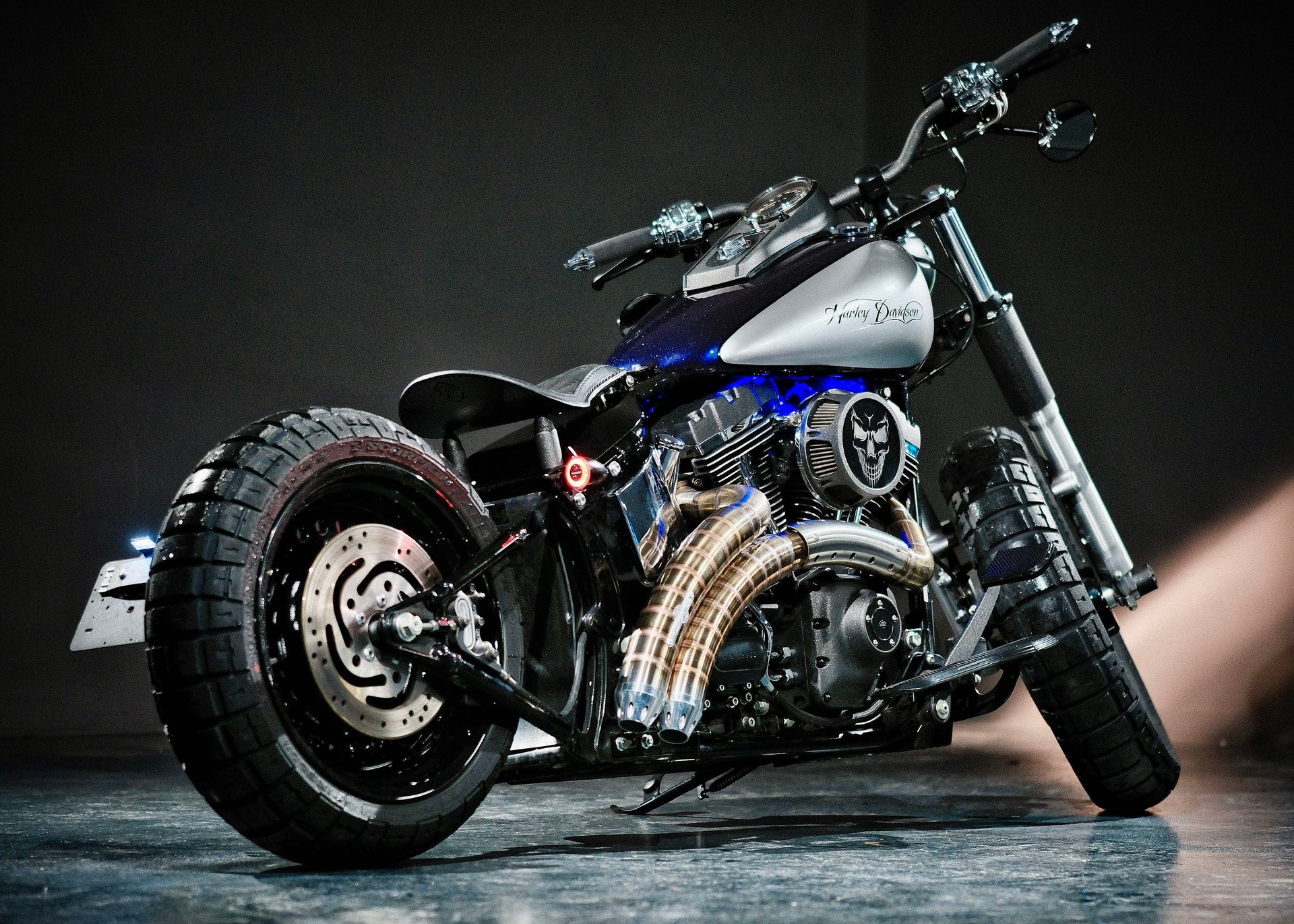 HARLEY-DAVIDSON FLSTFI Fat Boy-showroom-element-2