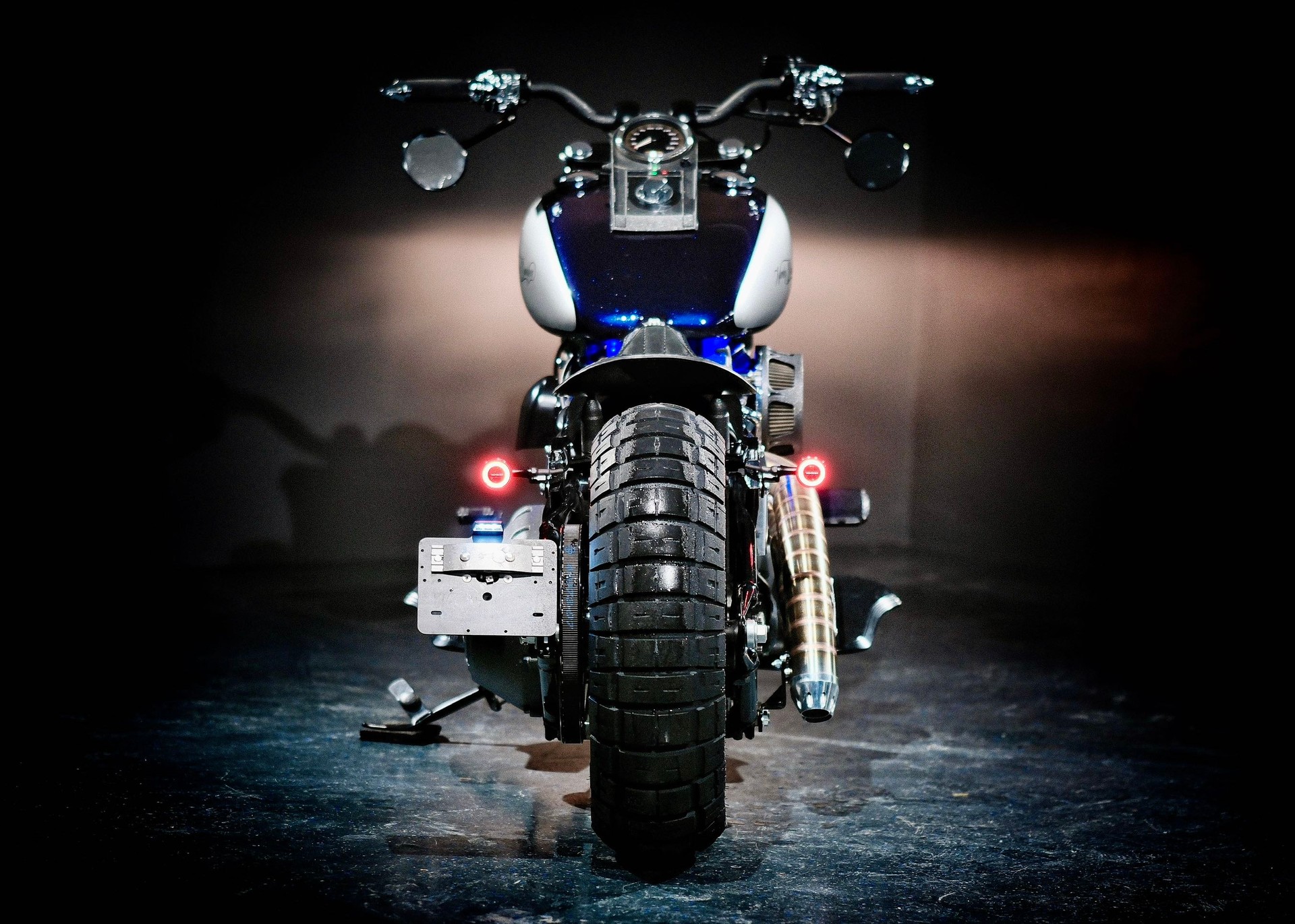 HARLEY-DAVIDSON FLSTFI Fat Boy-showroom-element-3