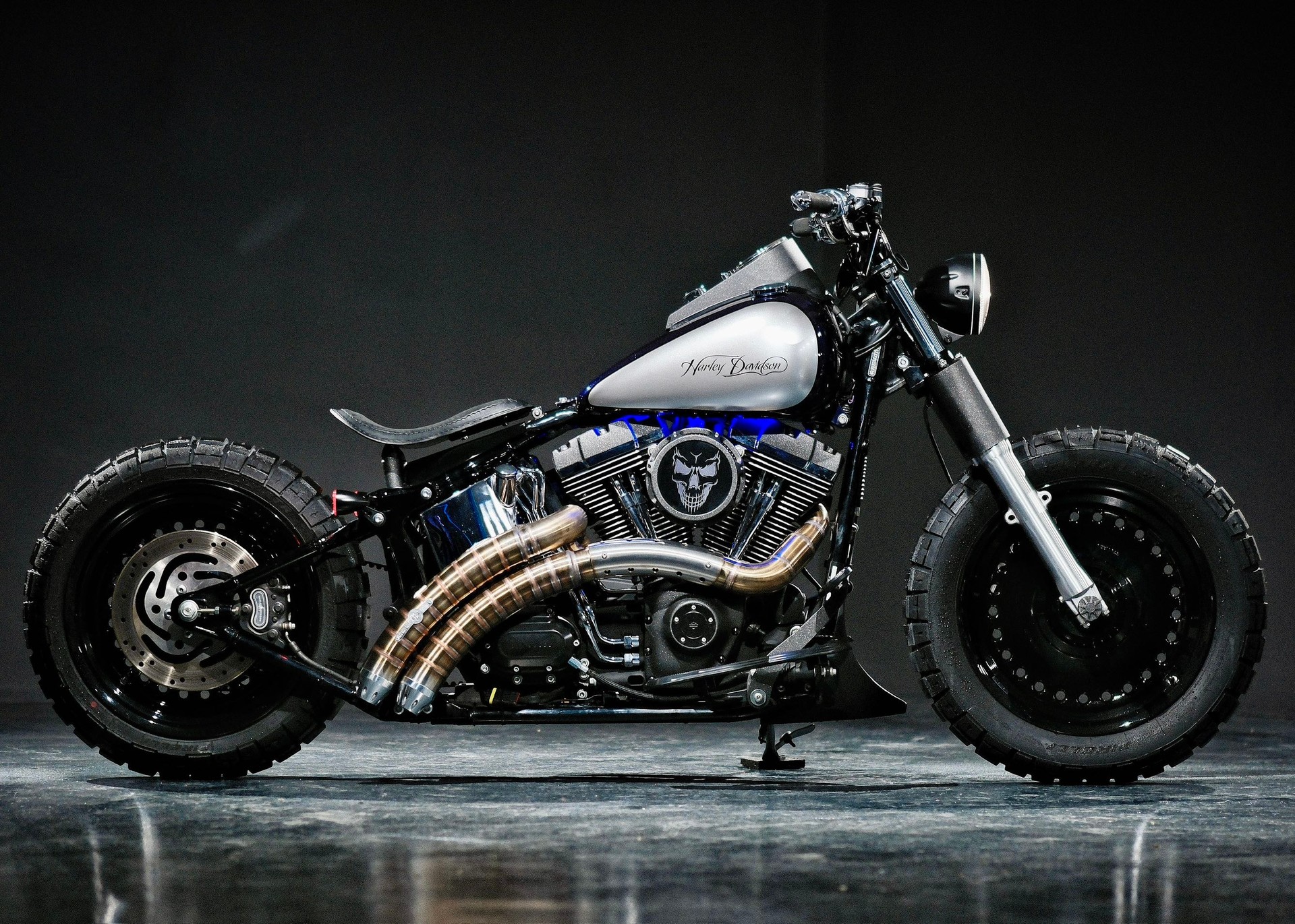 HARLEY-DAVIDSON FLSTFI Fat Boy-showroom-element-1